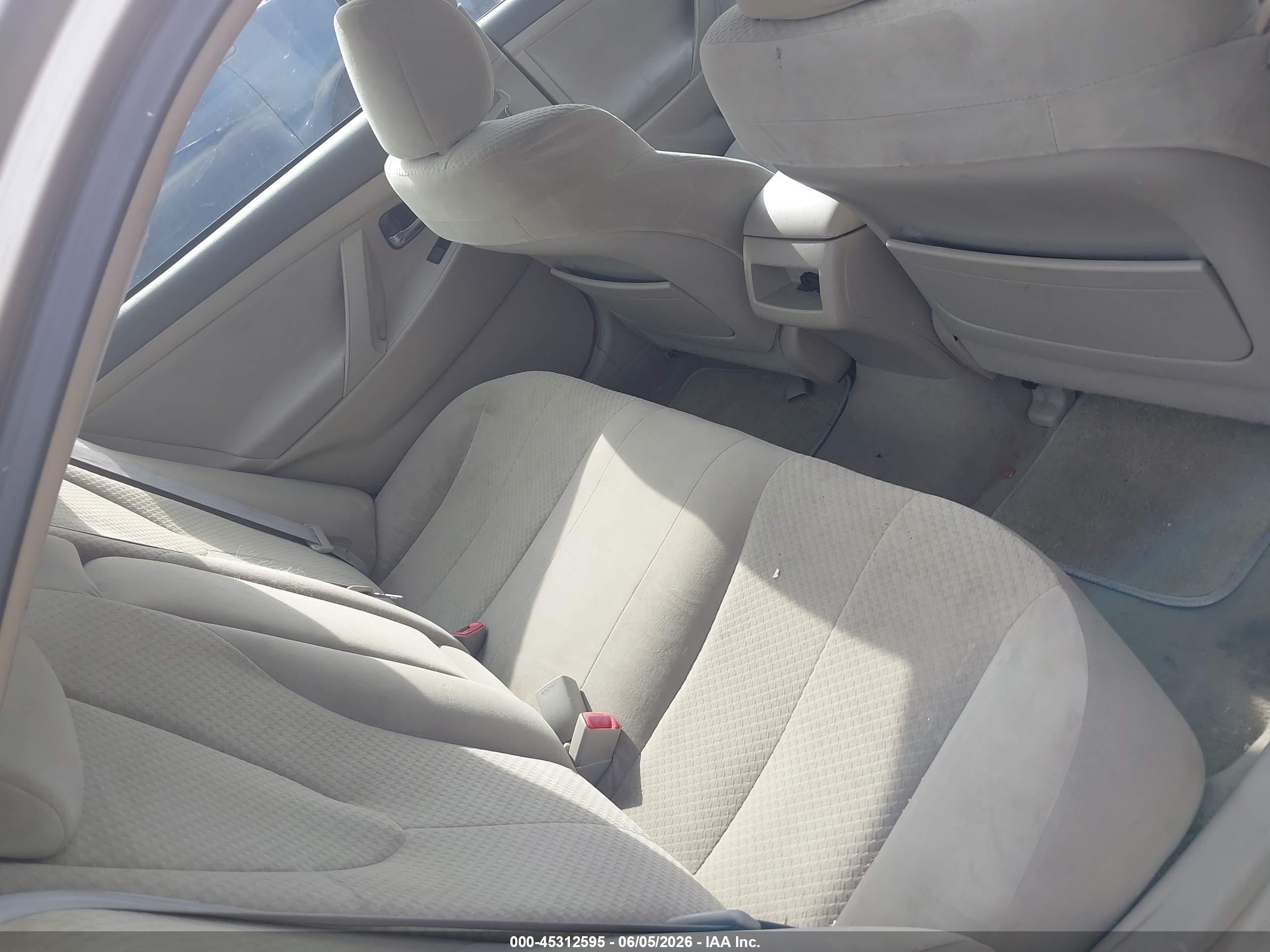 2007 Toyota Camry Ce Gold vin: 4T1BE46K27U505322