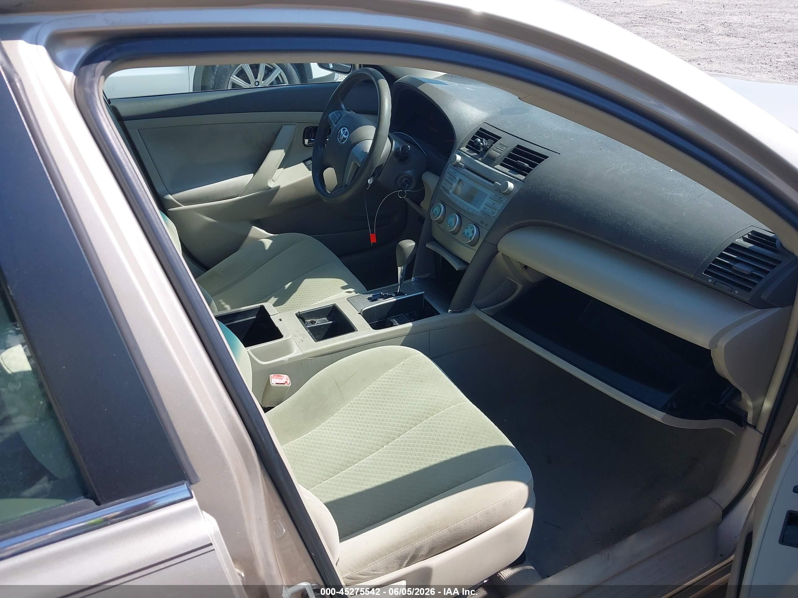 2007 Toyota Camry Le Tan vin: 4T1BE46K27U549949