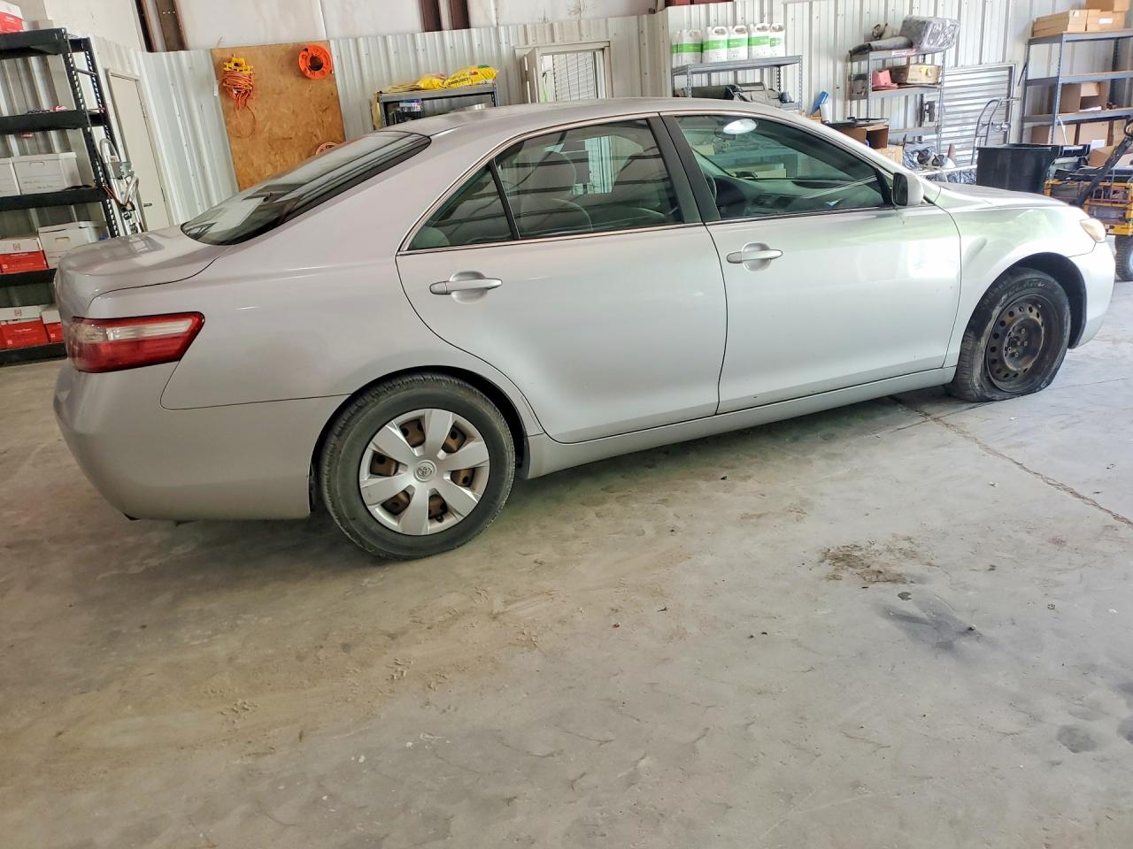 2007 Toyota Camry Le Silver vin: 4T1BE46K27U559669