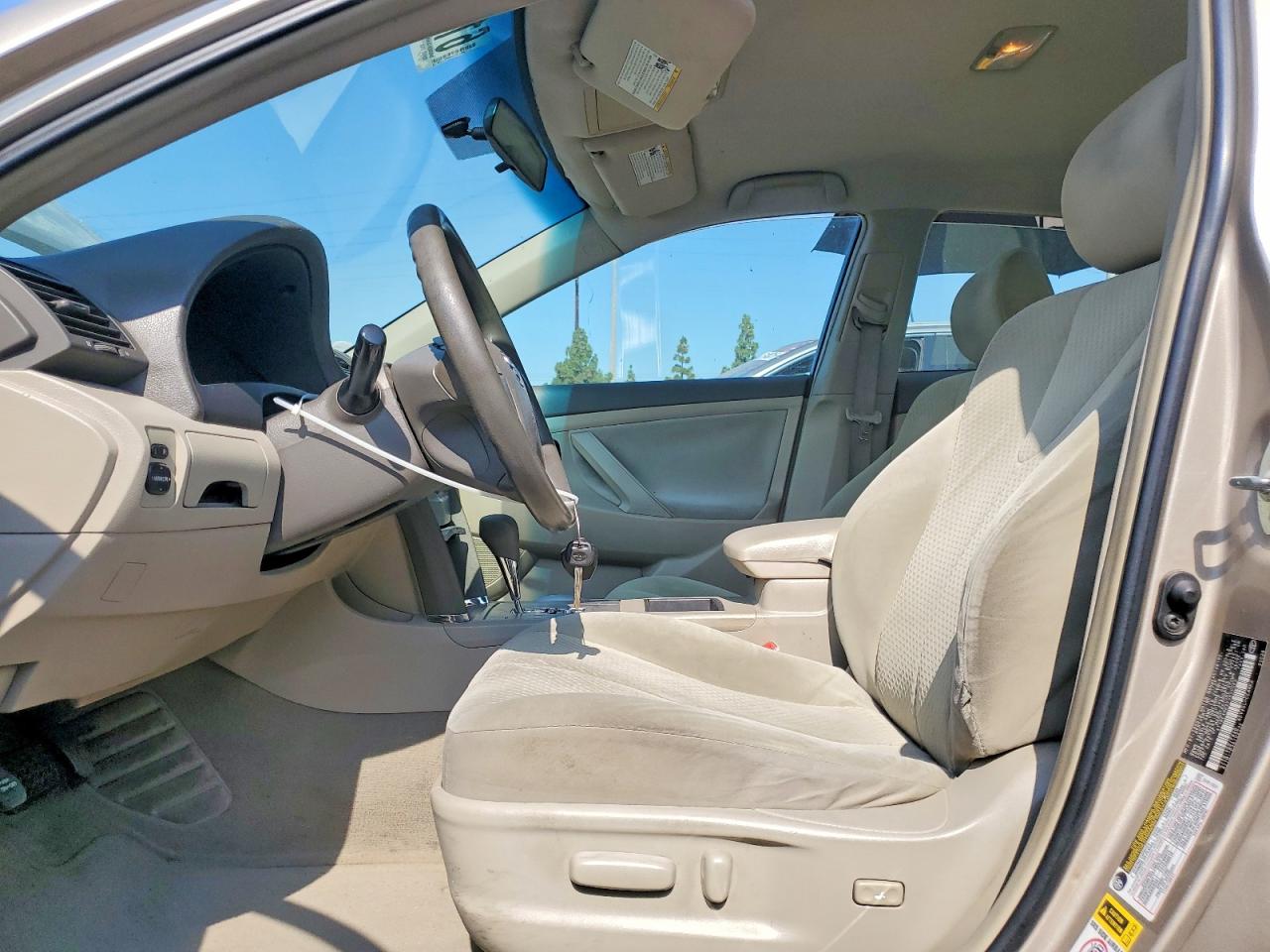 2007 Toyota Camry Le Tan vin: 4T1BE46K27U630062