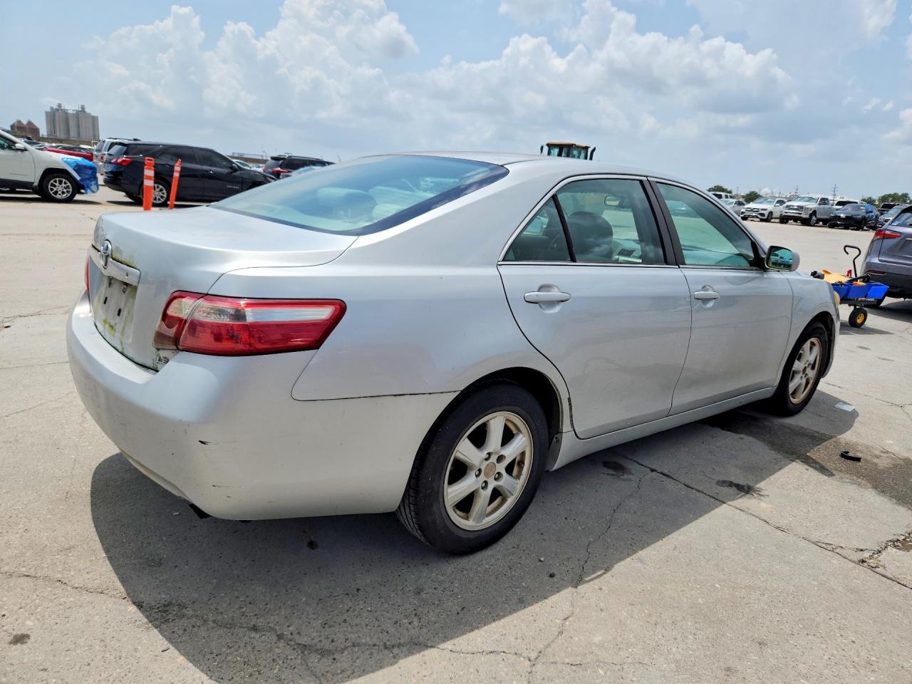2007 Toyota Camry Le Silver vin: 4T1BE46K27U648674