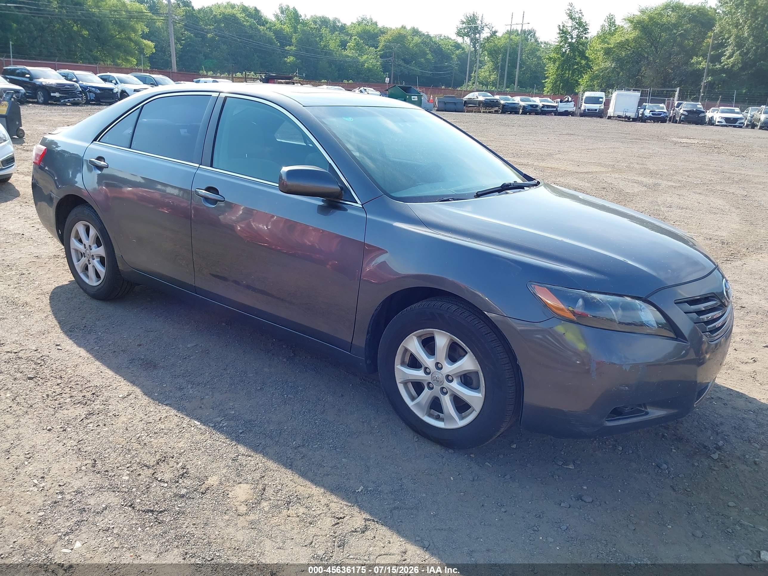 2007 Toyota Camry Le Gray vin: 4T1BE46K27U666981