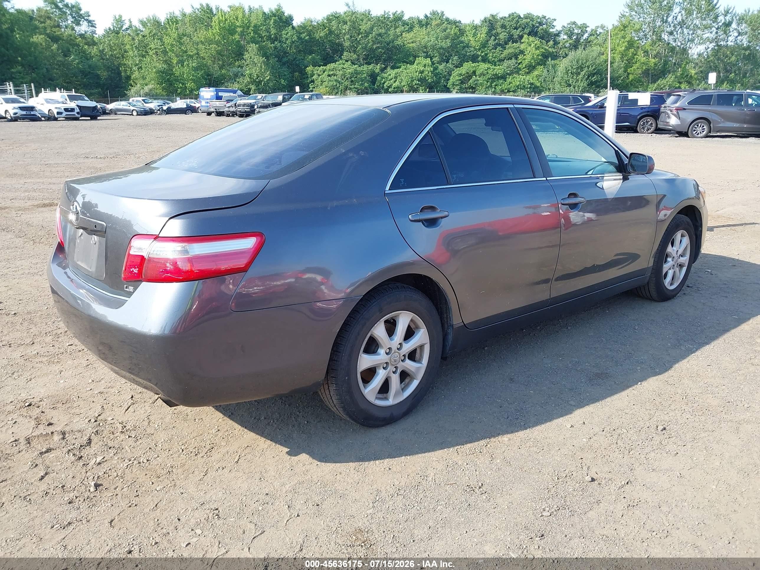 2007 Toyota Camry Le Gray vin: 4T1BE46K27U666981