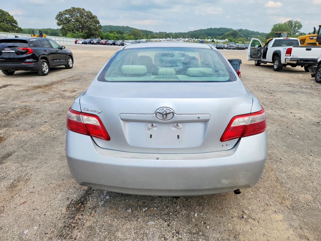 2007 Toyota Camry Le Серебряный vin: 4T1BE46K27U688964