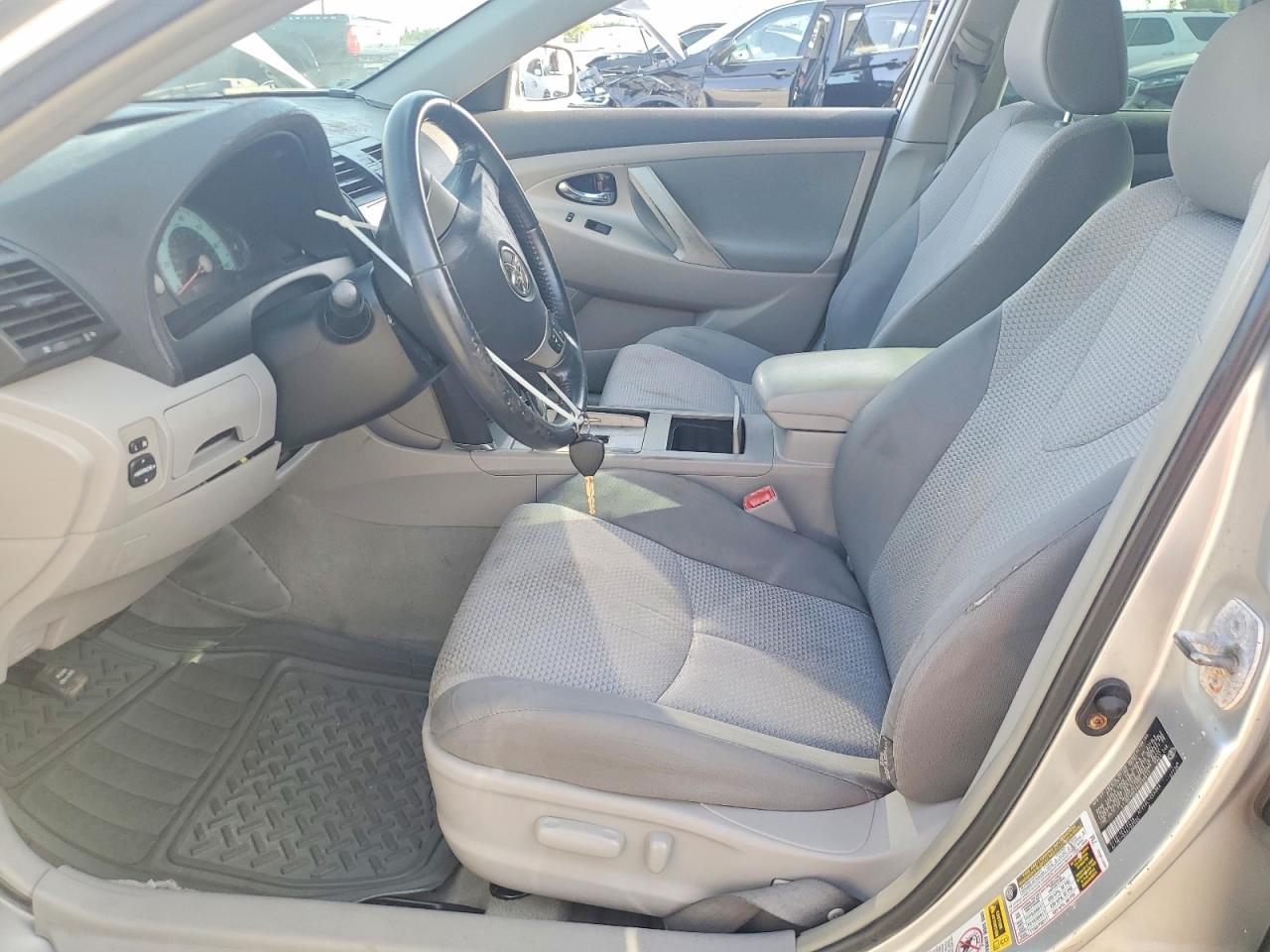 2008 Toyota Camry Se Silver vin: 4T1BE46K28U230911