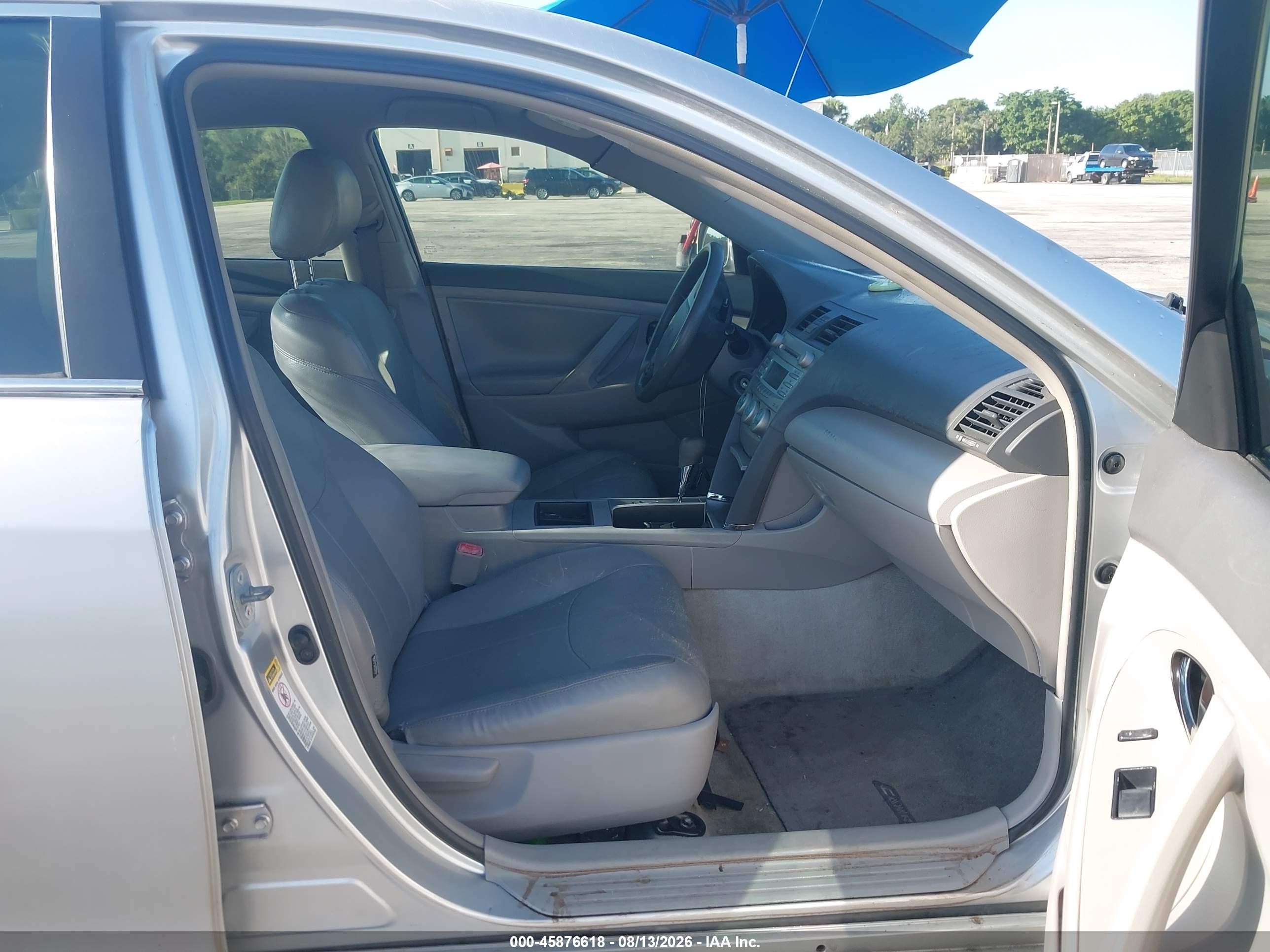 2008 Toyota Camry   Silver vin: 4T1BE46K28U231847