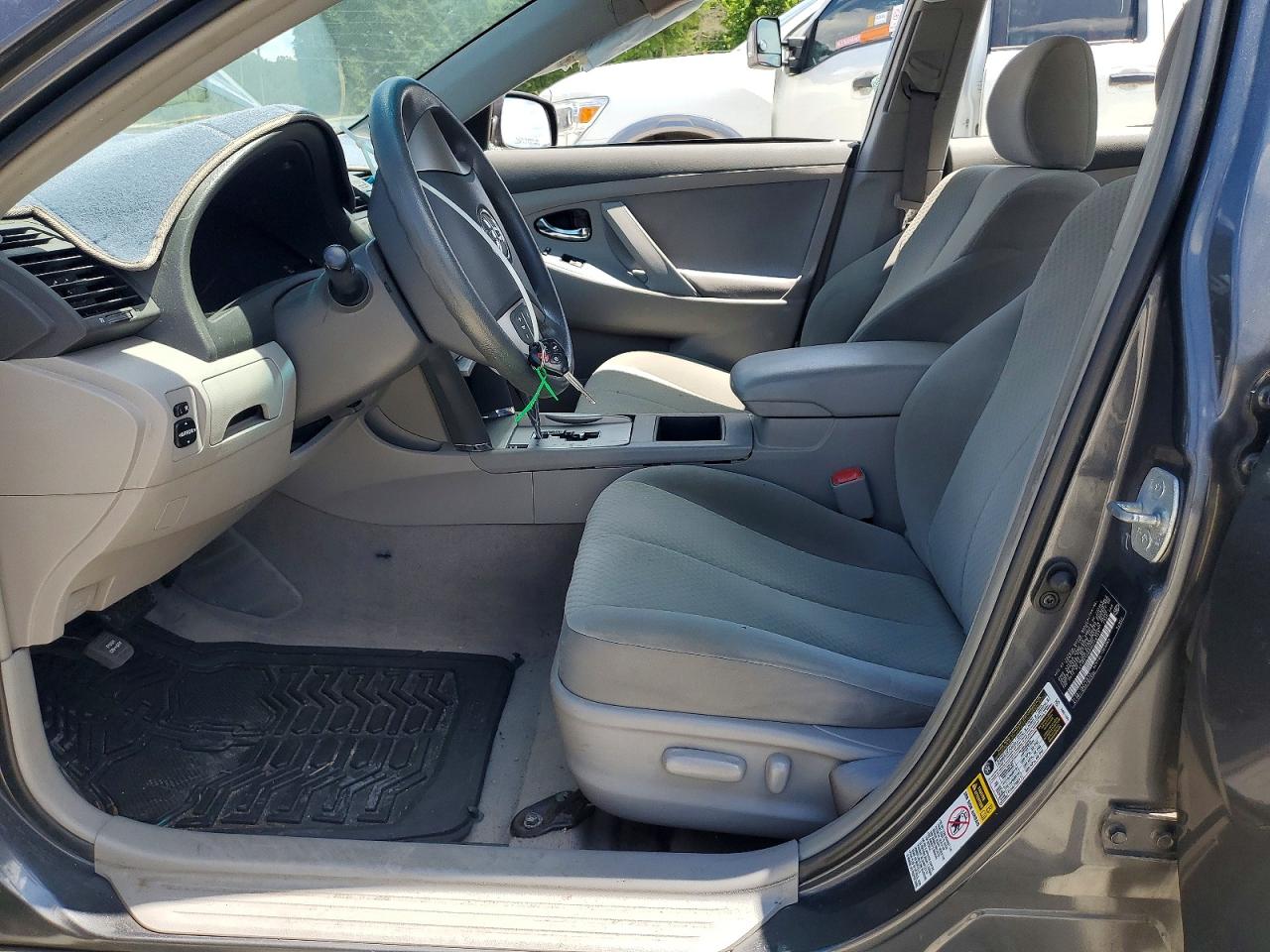 2008 Toyota Camry Le Gray vin: 4T1BE46K28U249121