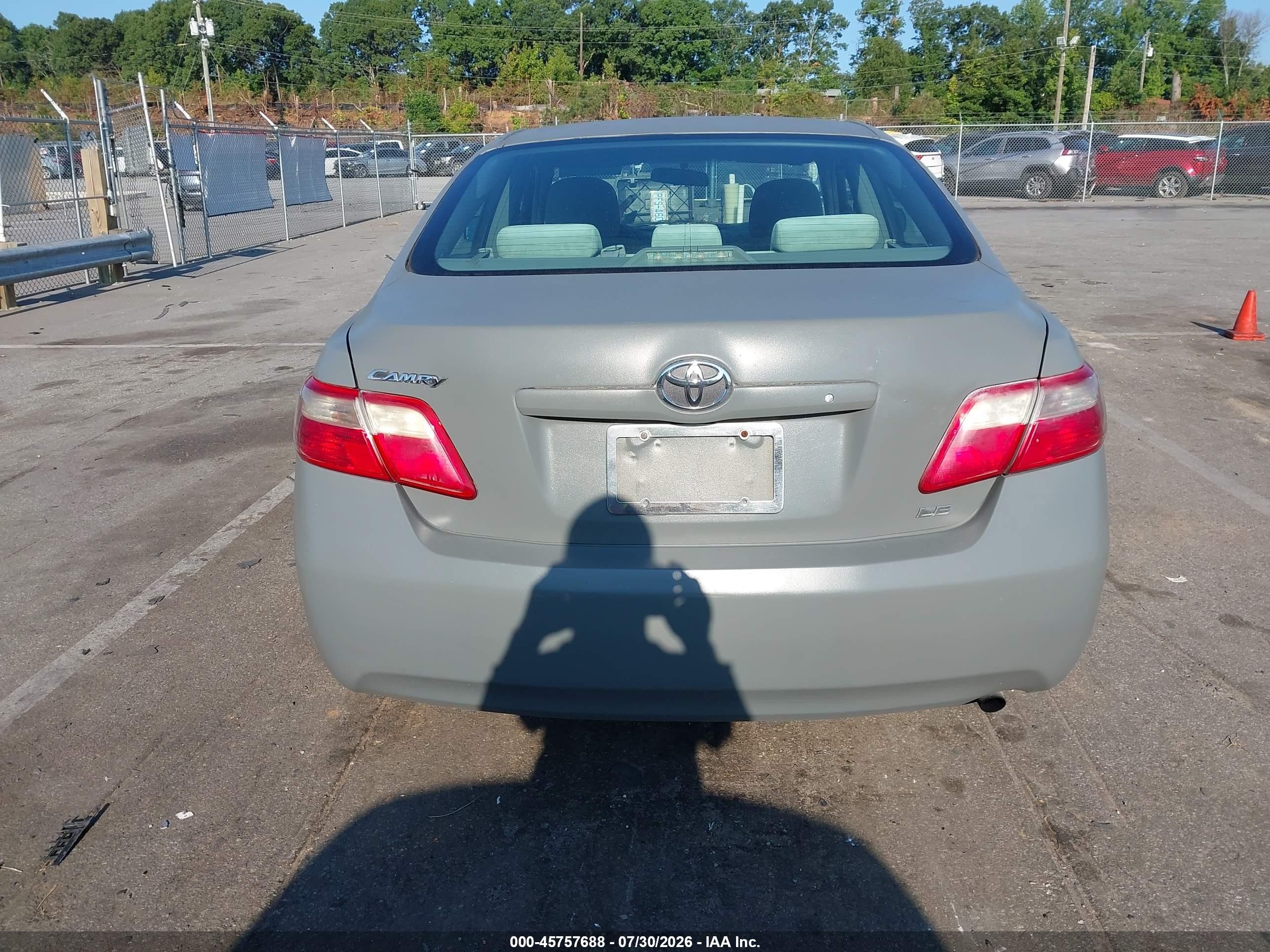 2008 Toyota Camry Le Серый vin: 4T1BE46K28U256277