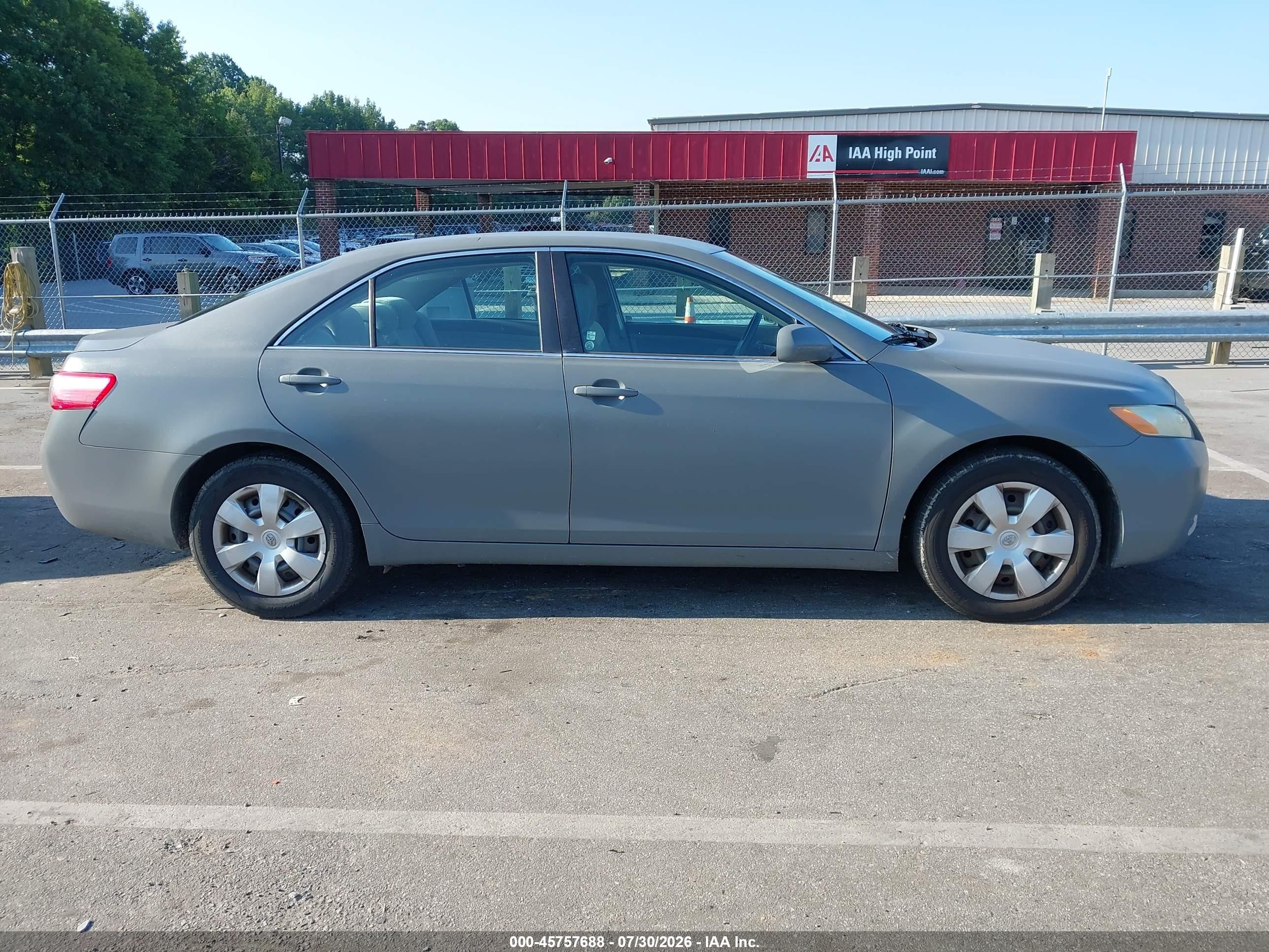 2008 Toyota Camry Le Серый vin: 4T1BE46K28U256277