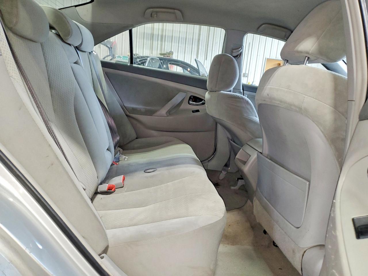 2008 Toyota Camry Le Silver vin: 4T1BE46K28U735444