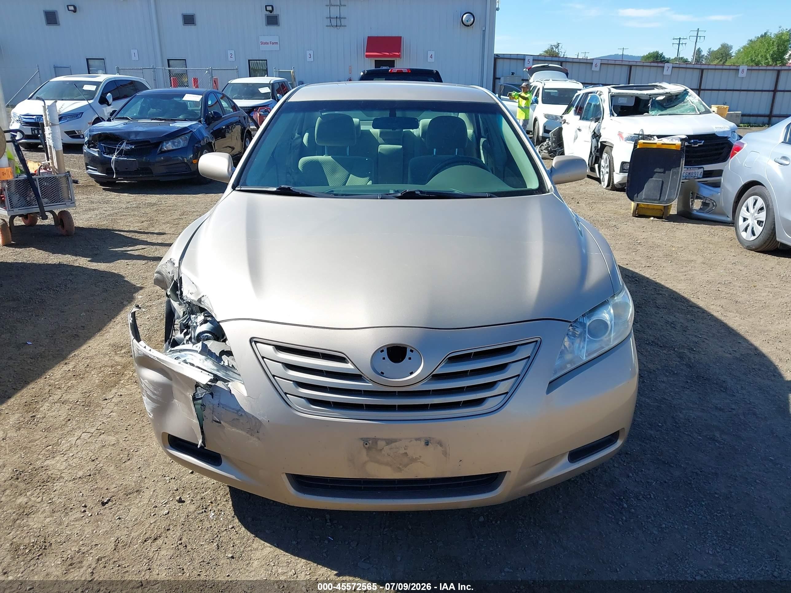2008 Toyota Camry Le Brown vin: 4T1BE46K28U736092