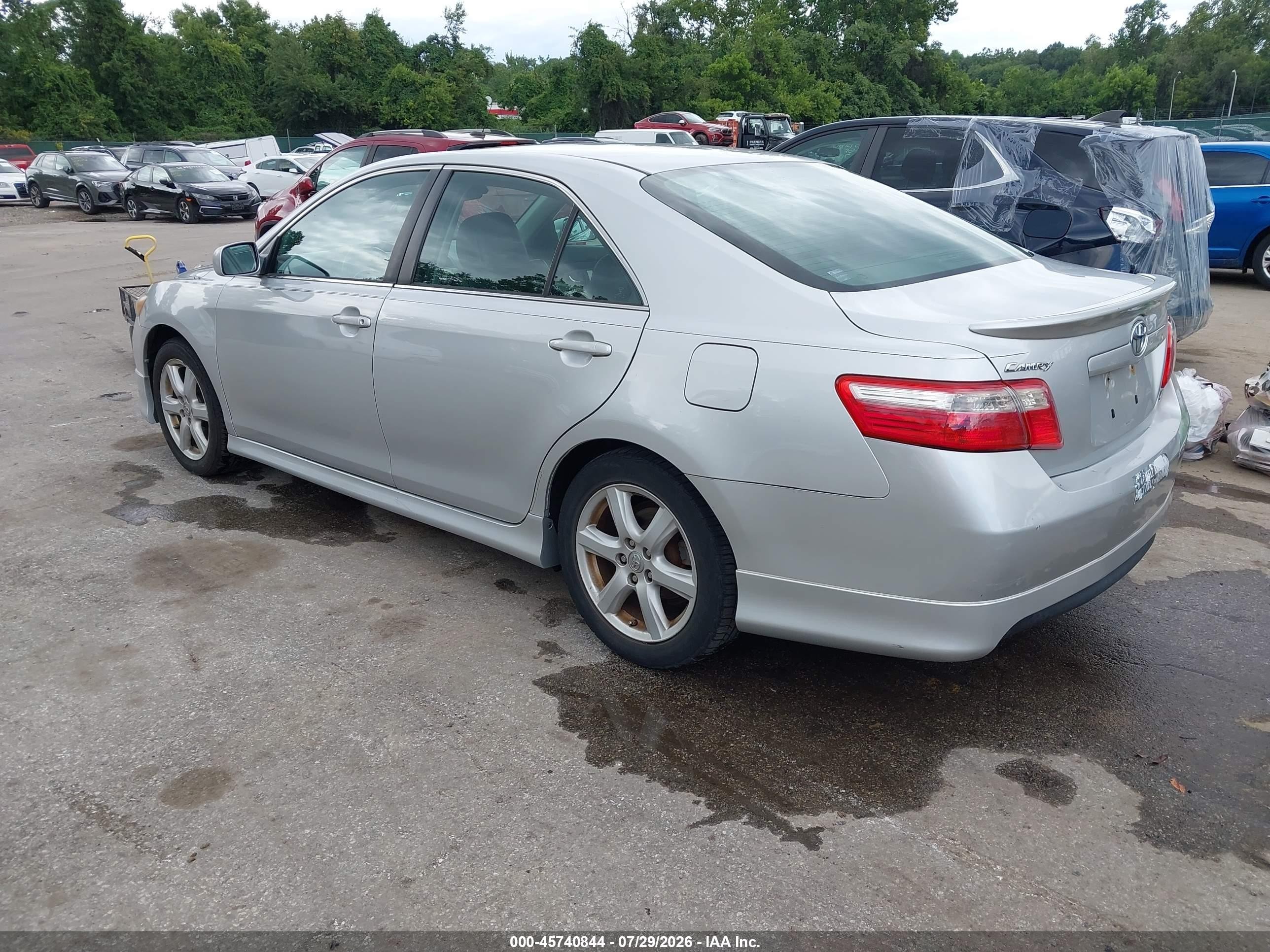 2008 Toyota Camry Se Silver vin: 4T1BE46K28U747643