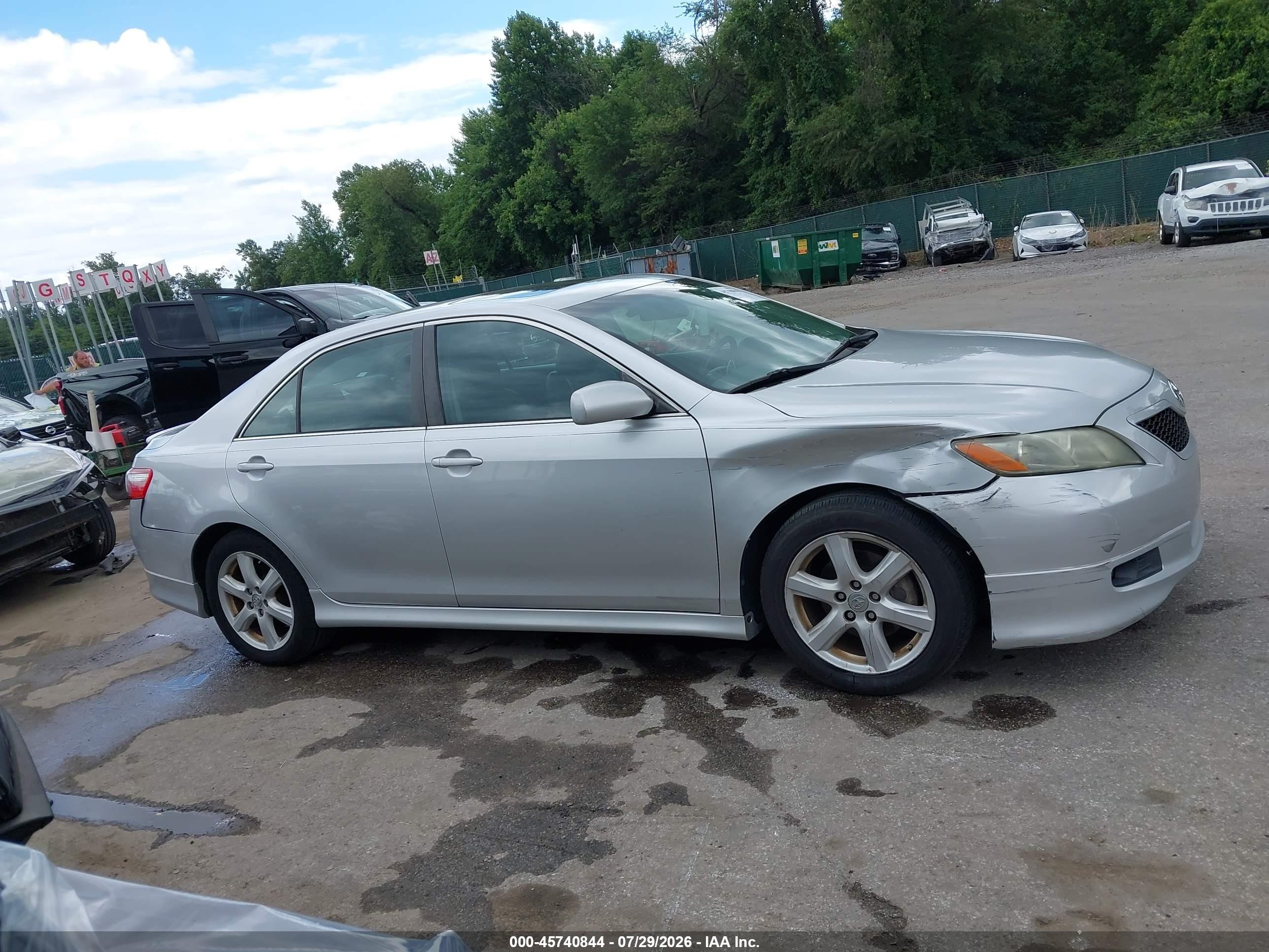 2008 Toyota Camry Se Silver vin: 4T1BE46K28U747643