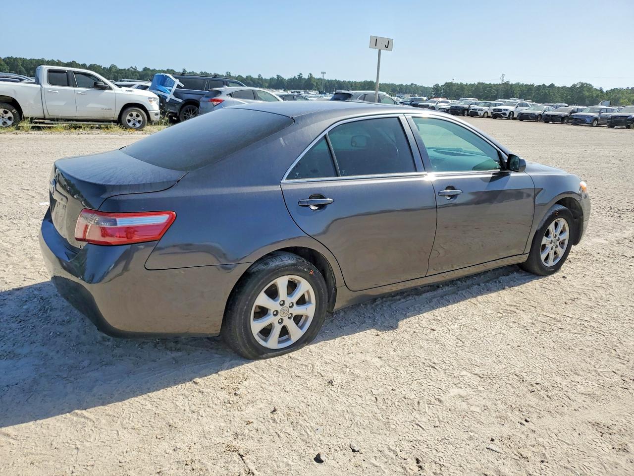 2008 Toyota Camry Le Gray vin: 4T1BE46K28U759193