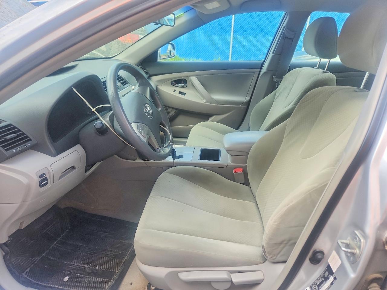 2008 Toyota Camry Base Silver vin: 4T1BE46K28U777418