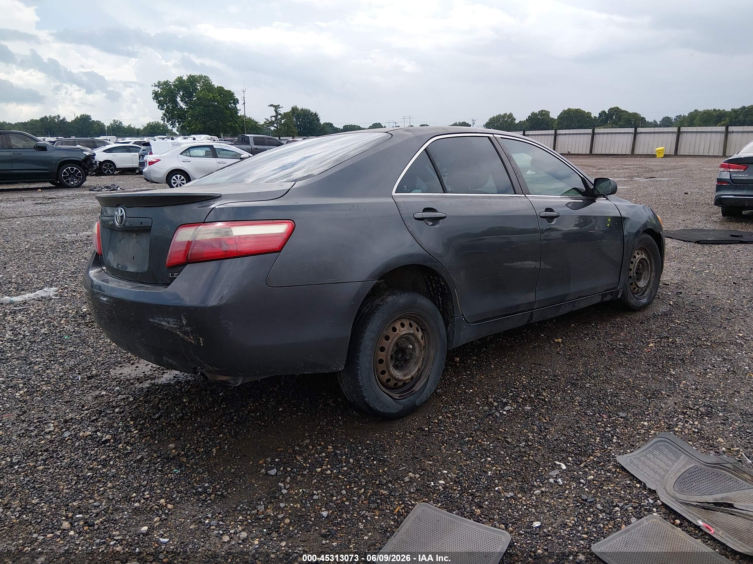 2008 Toyota Camry Le Gray vin: 4T1BE46K28U781680