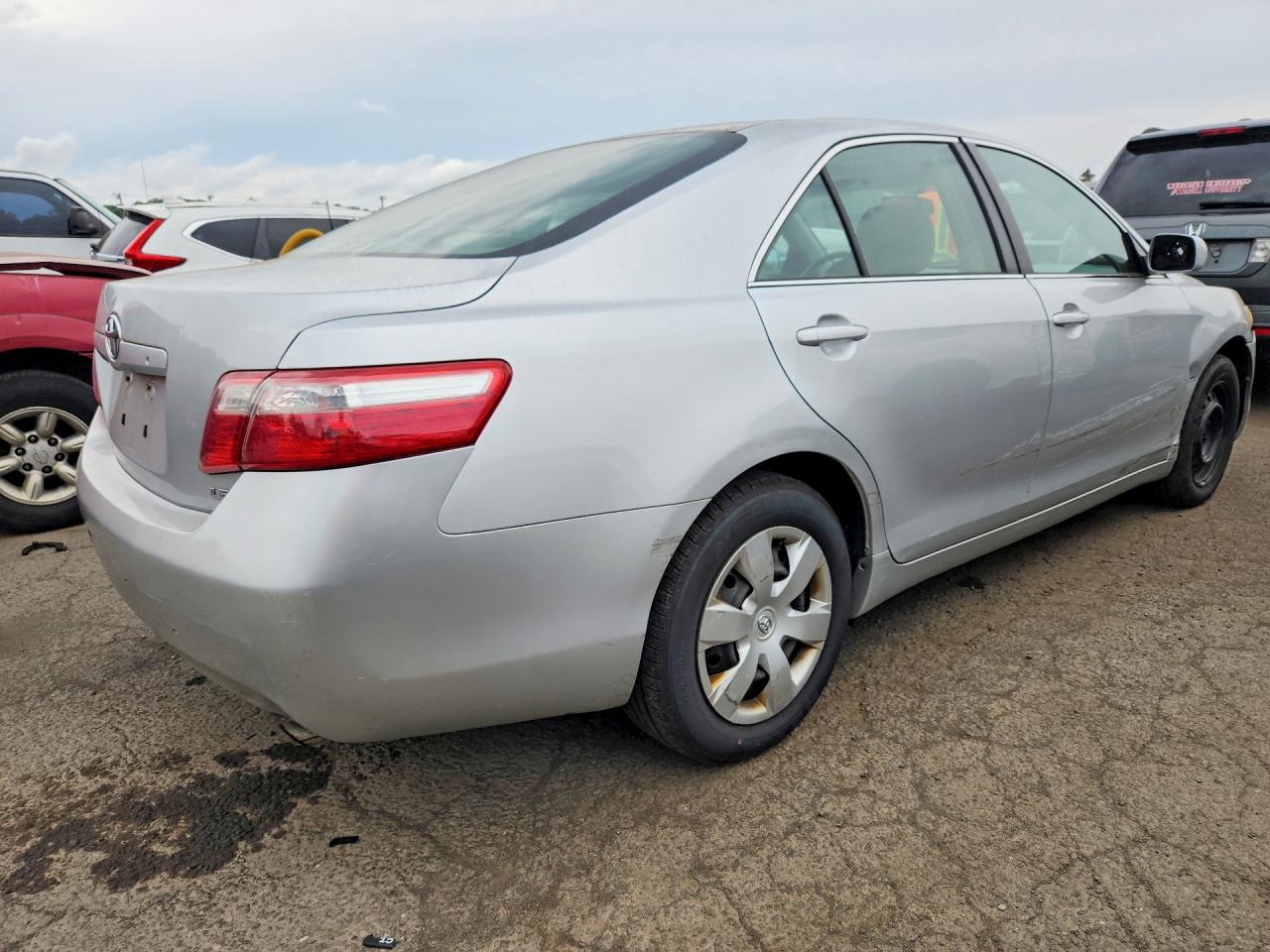 2009 Toyota Camry Le Silver vin: 4T1BE46K29U264025