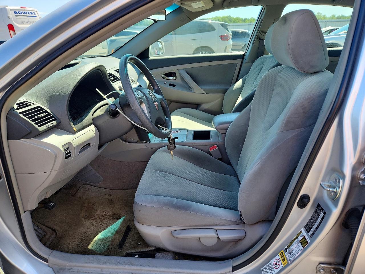 2009 Toyota Camry Base Silver vin: 4T1BE46K29U272934