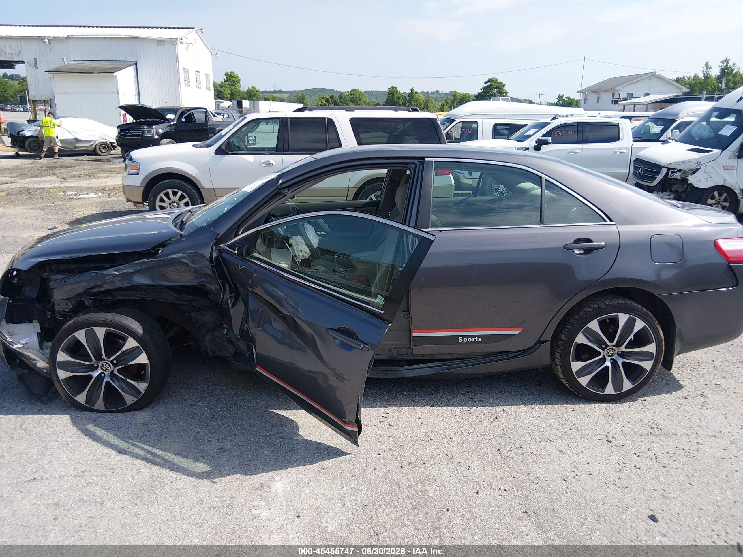 2009 Toyota Camry Le Gray vin: 4T1BE46K29U279057
