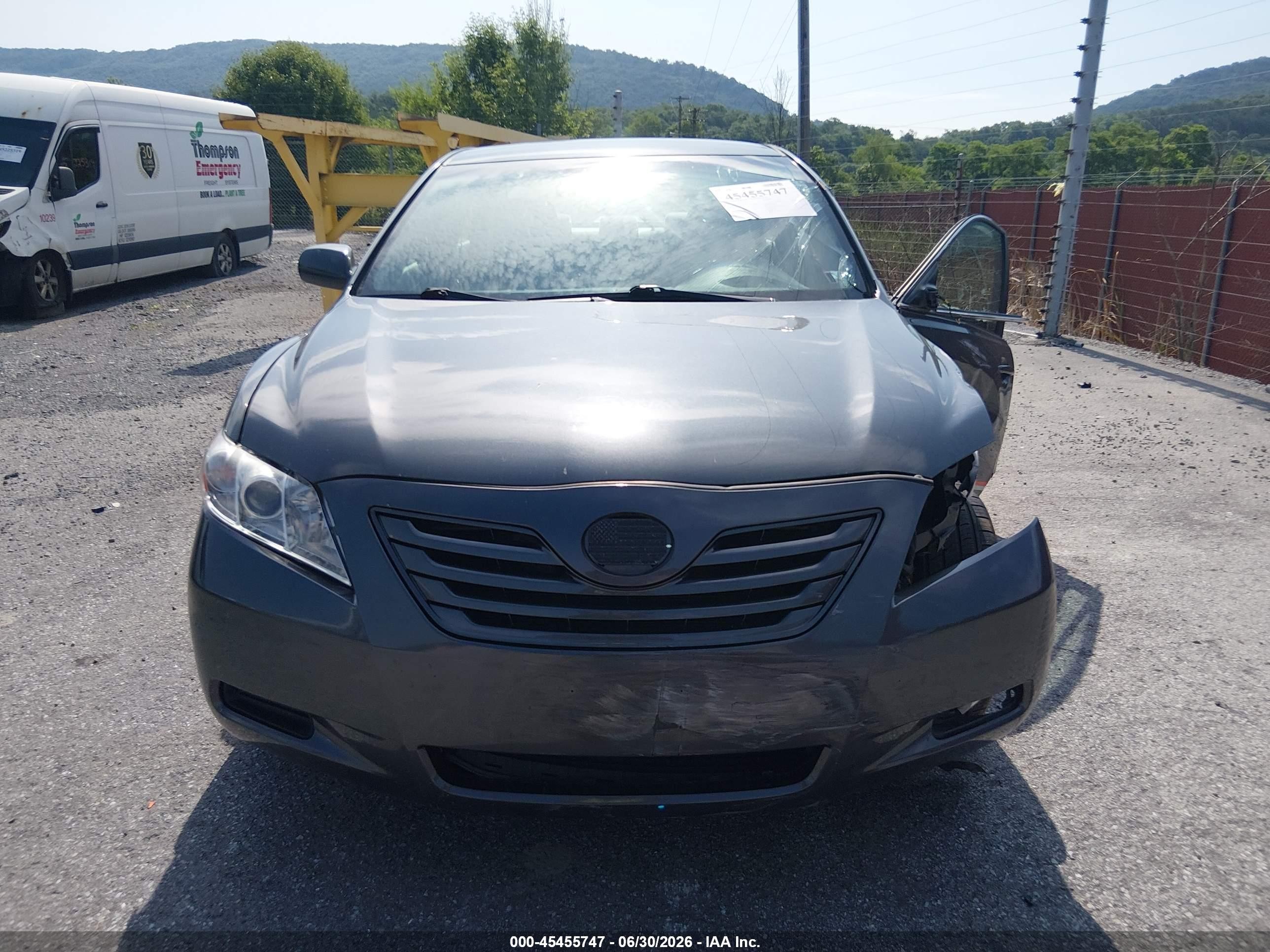 2009 Toyota Camry Le Gray vin: 4T1BE46K29U279057