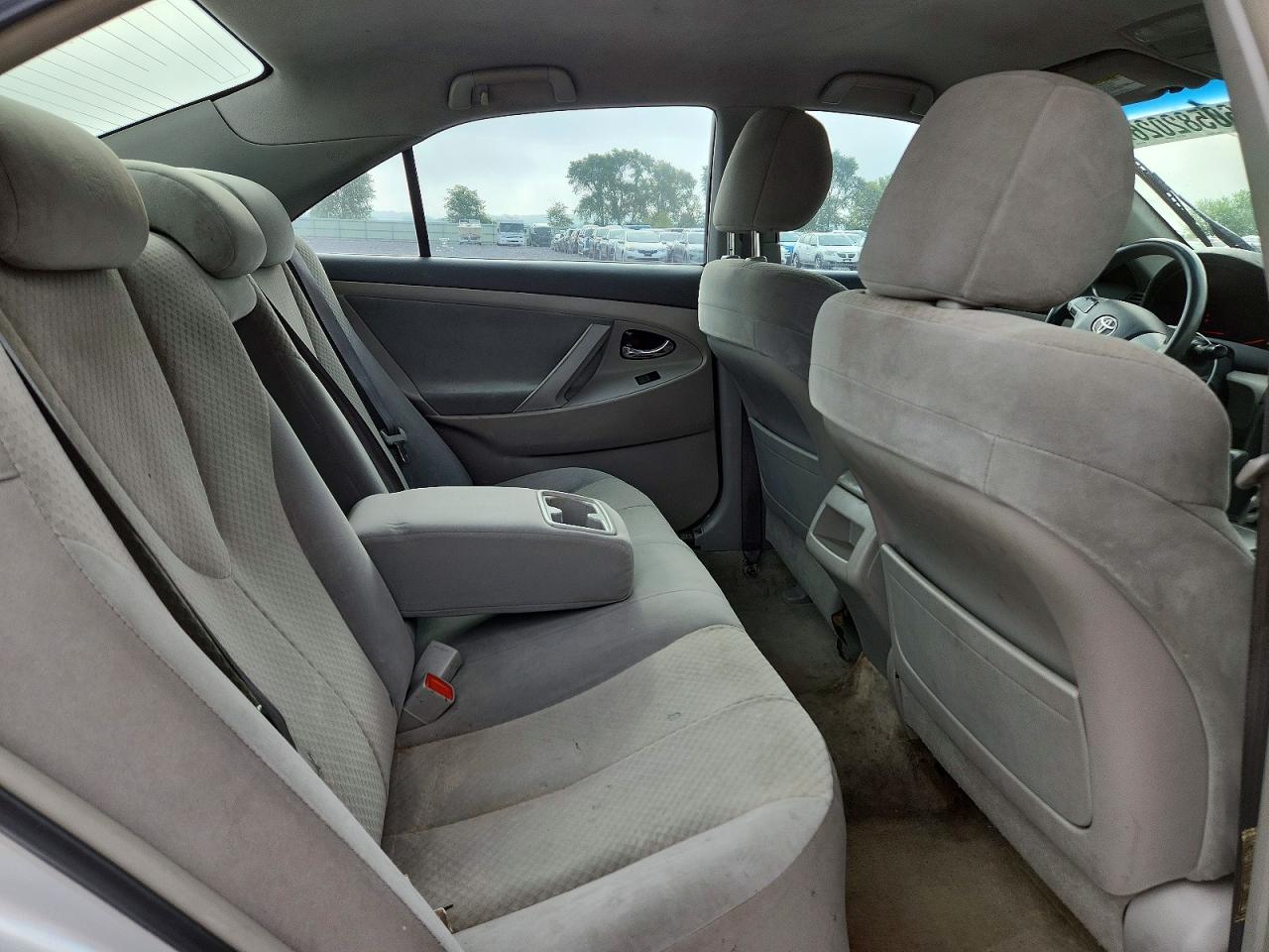 2009 Toyota Camry Le Серебряный vin: 4T1BE46K29U292469