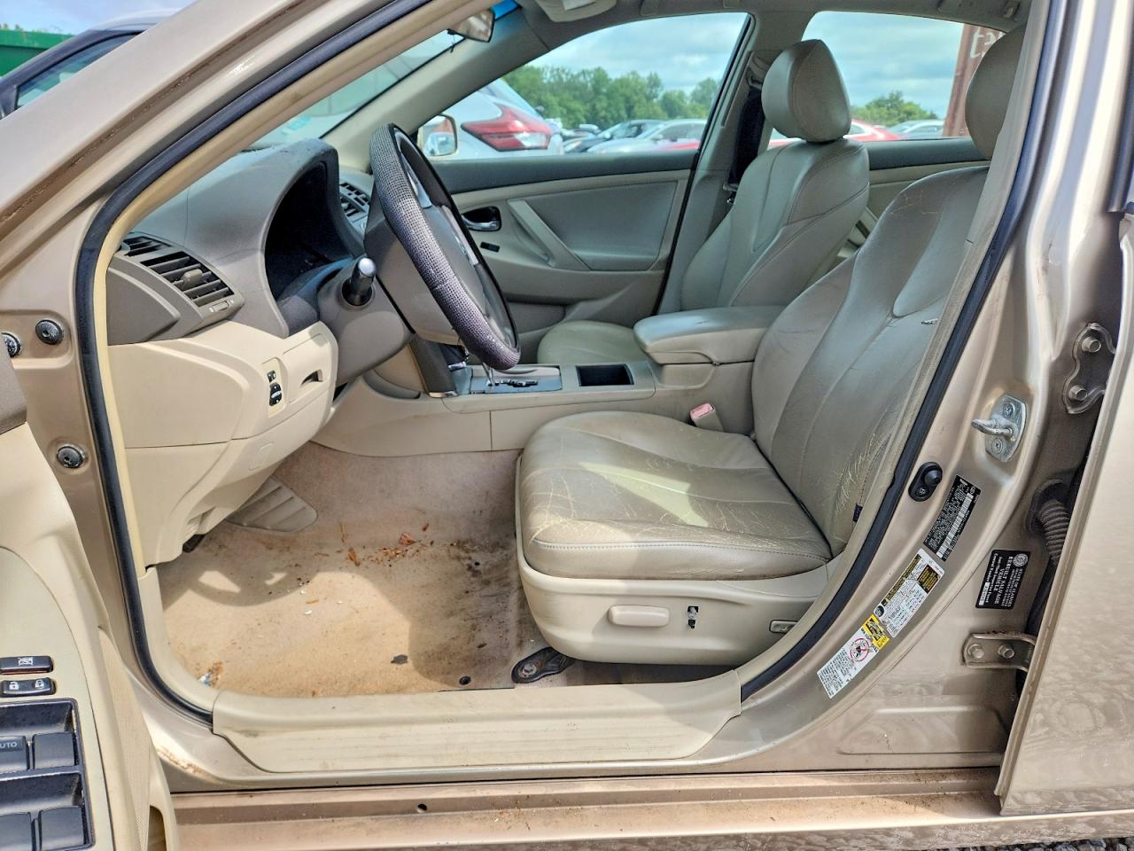 2009 Toyota Camry Le Золотой vin: 4T1BE46K29U305866