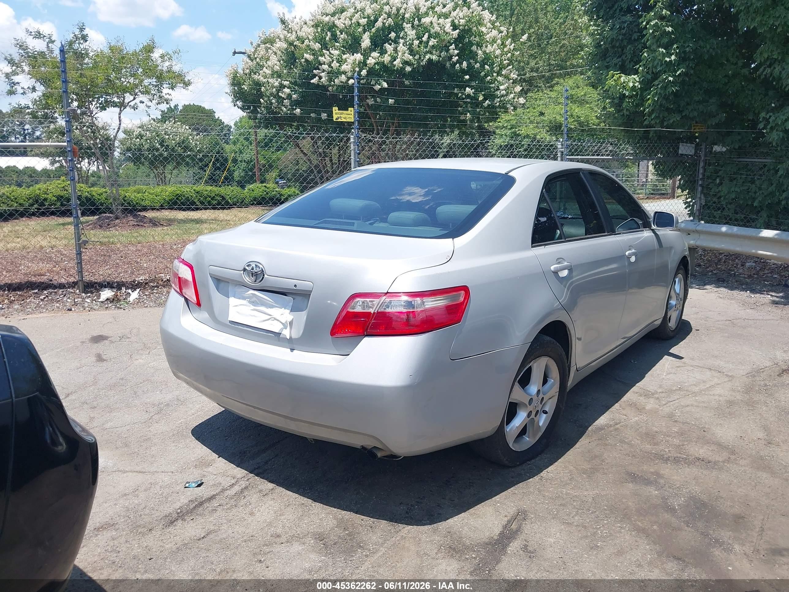 2009 Toyota Camry Le Gray vin: 4T1BE46K29U318214