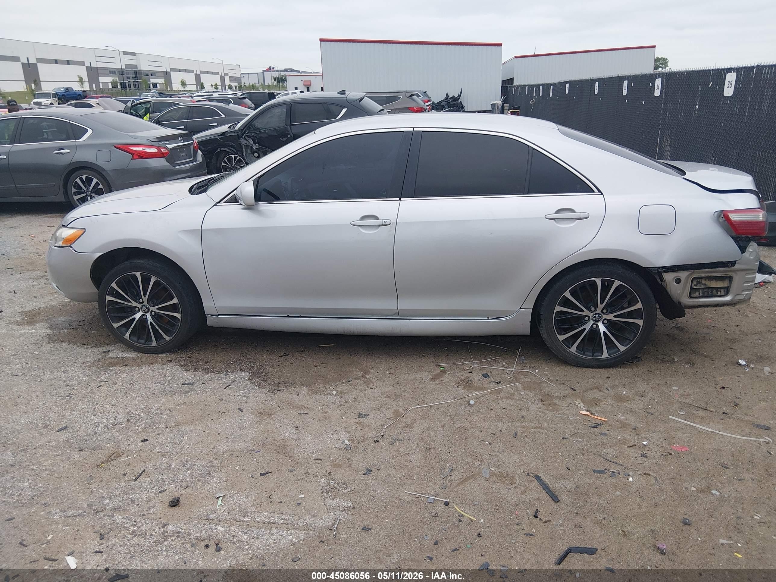 2009 Toyota Camry Le Silver vin: 4T1BE46K29U321341