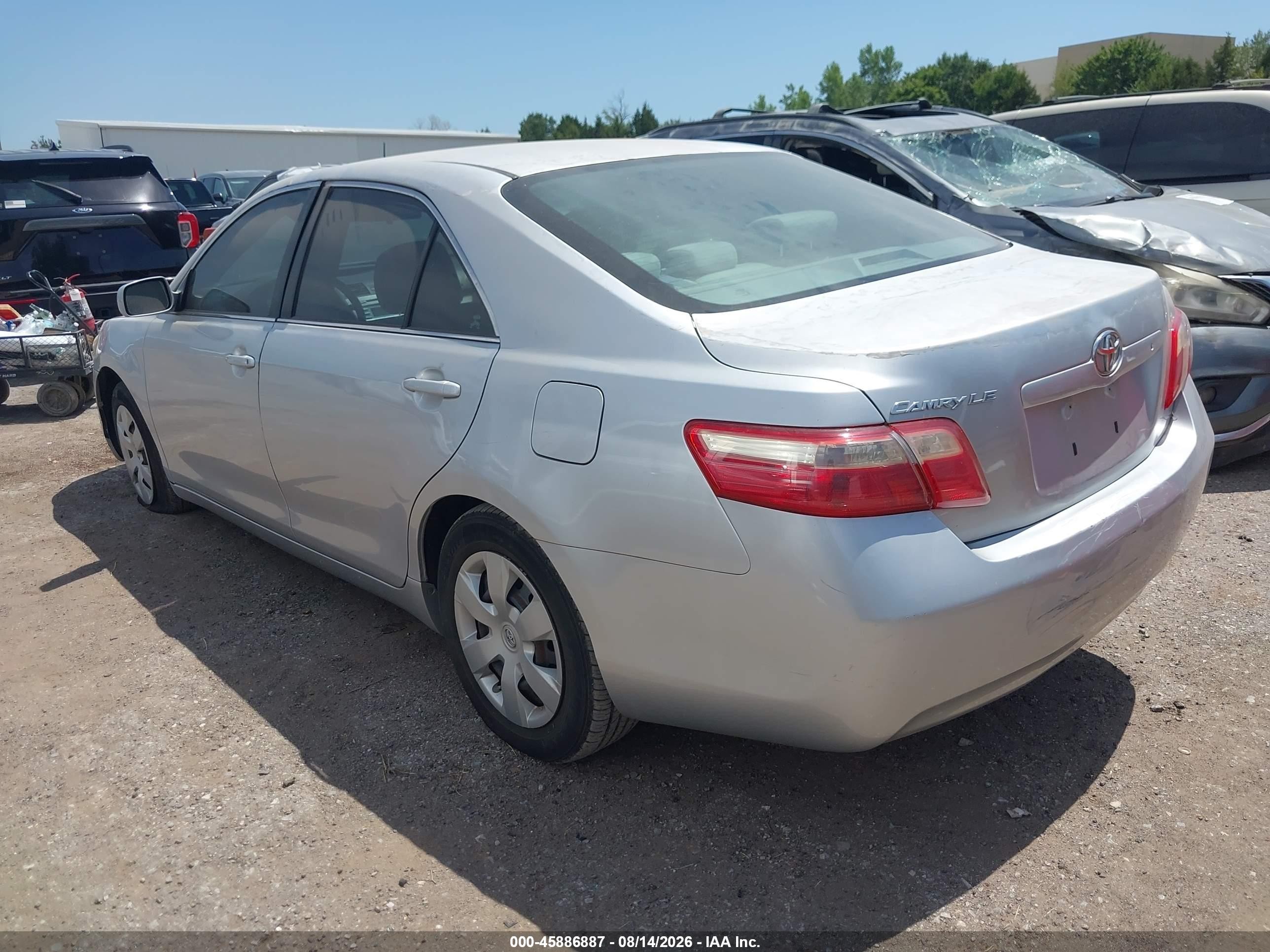 2009 Toyota Camry Le Серебряный vin: 4T1BE46K29U381412