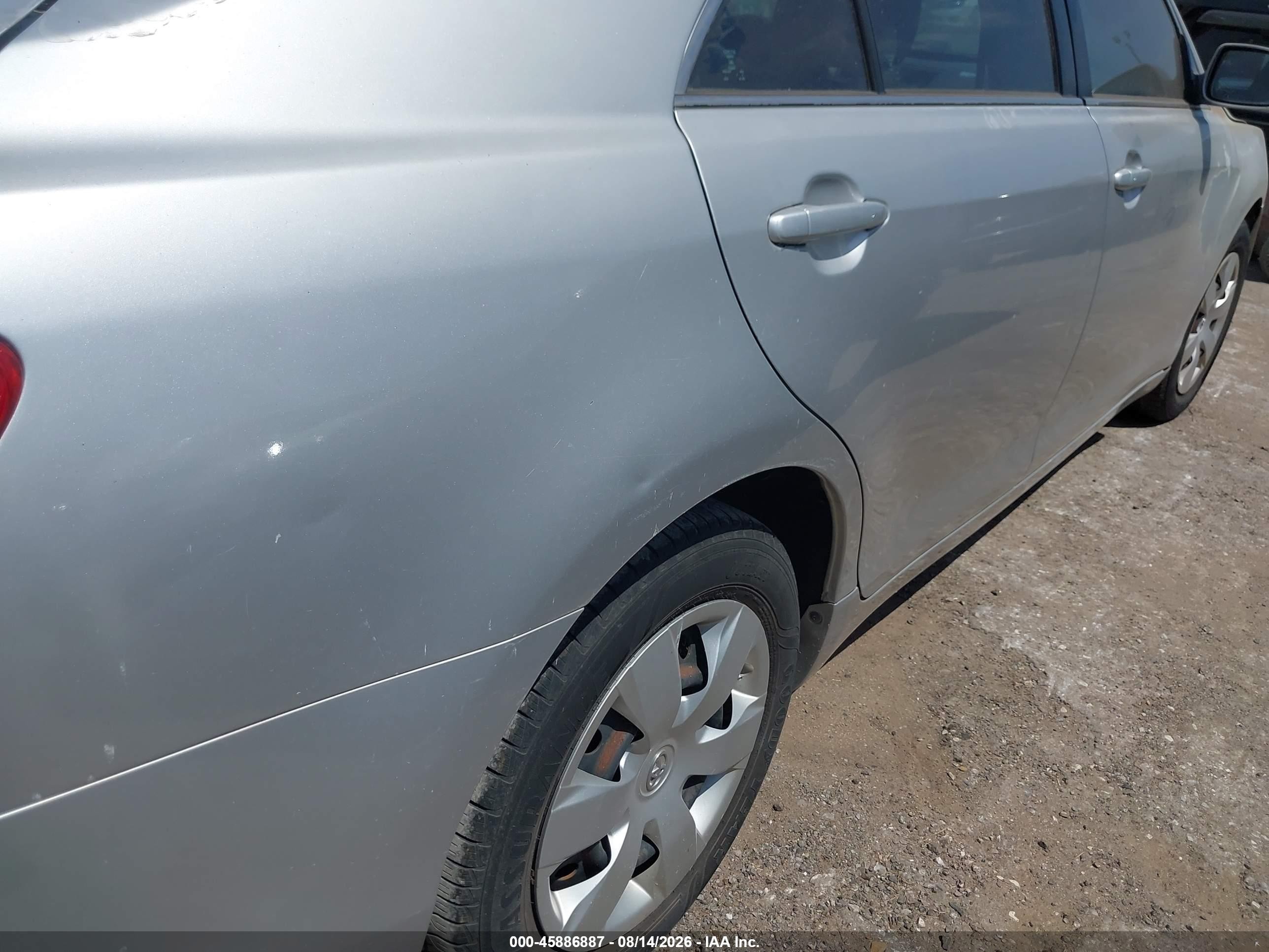 2009 Toyota Camry Le Серебряный vin: 4T1BE46K29U381412