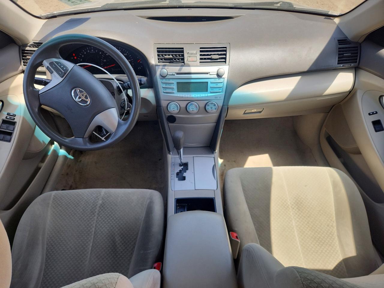 2009 Toyota Camry Le Gold vin: 4T1BE46K29U392300