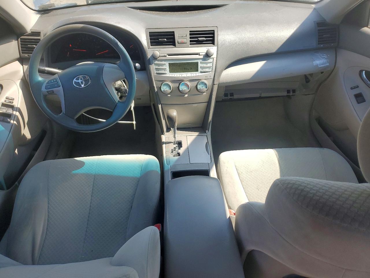 2009 Toyota Camry Le Серебряный vin: 4T1BE46K29U416417