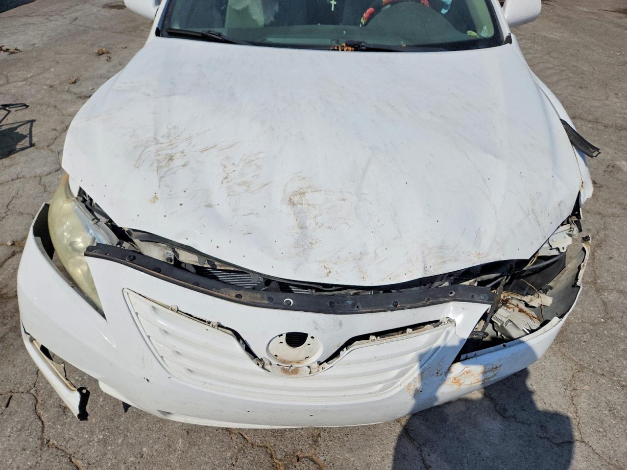 2009 Toyota Camry Le White vin: 4T1BE46K29U803727