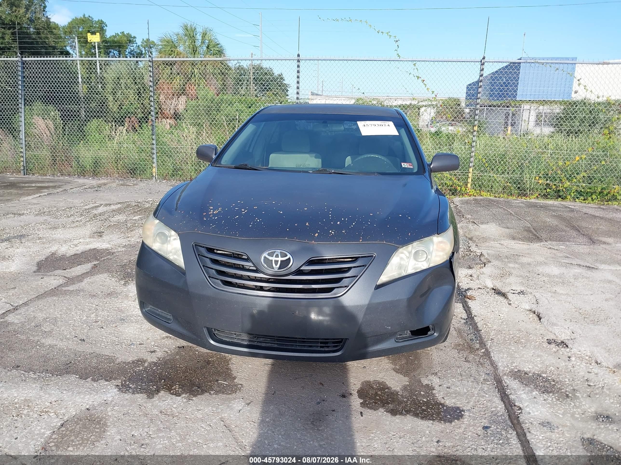 2009 Toyota Camry Le Gray vin: 4T1BE46K29U804361