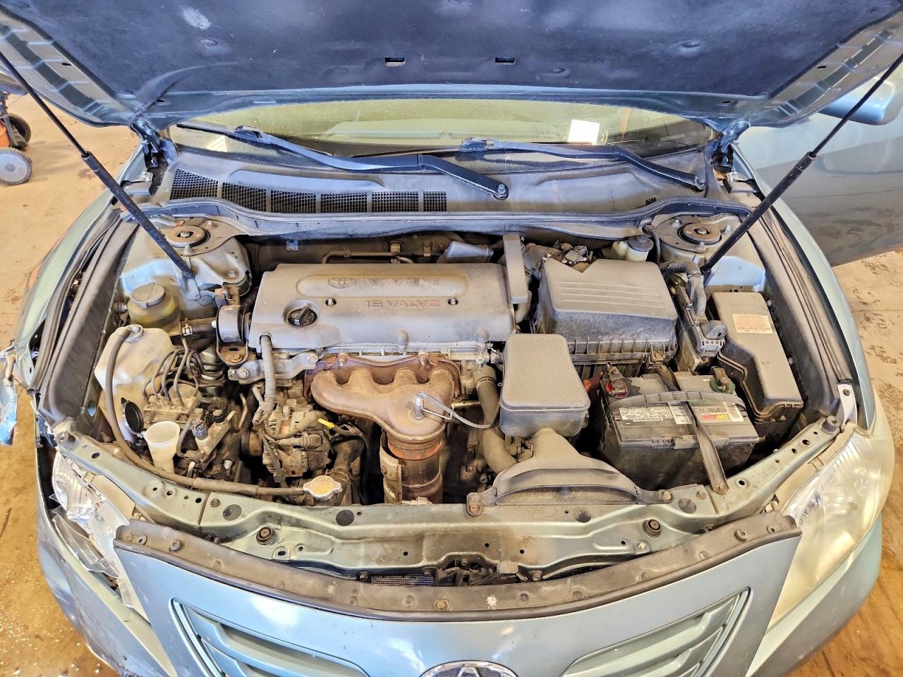 2009 Toyota Camry Le Gray vin: 4T1BE46K29U828952