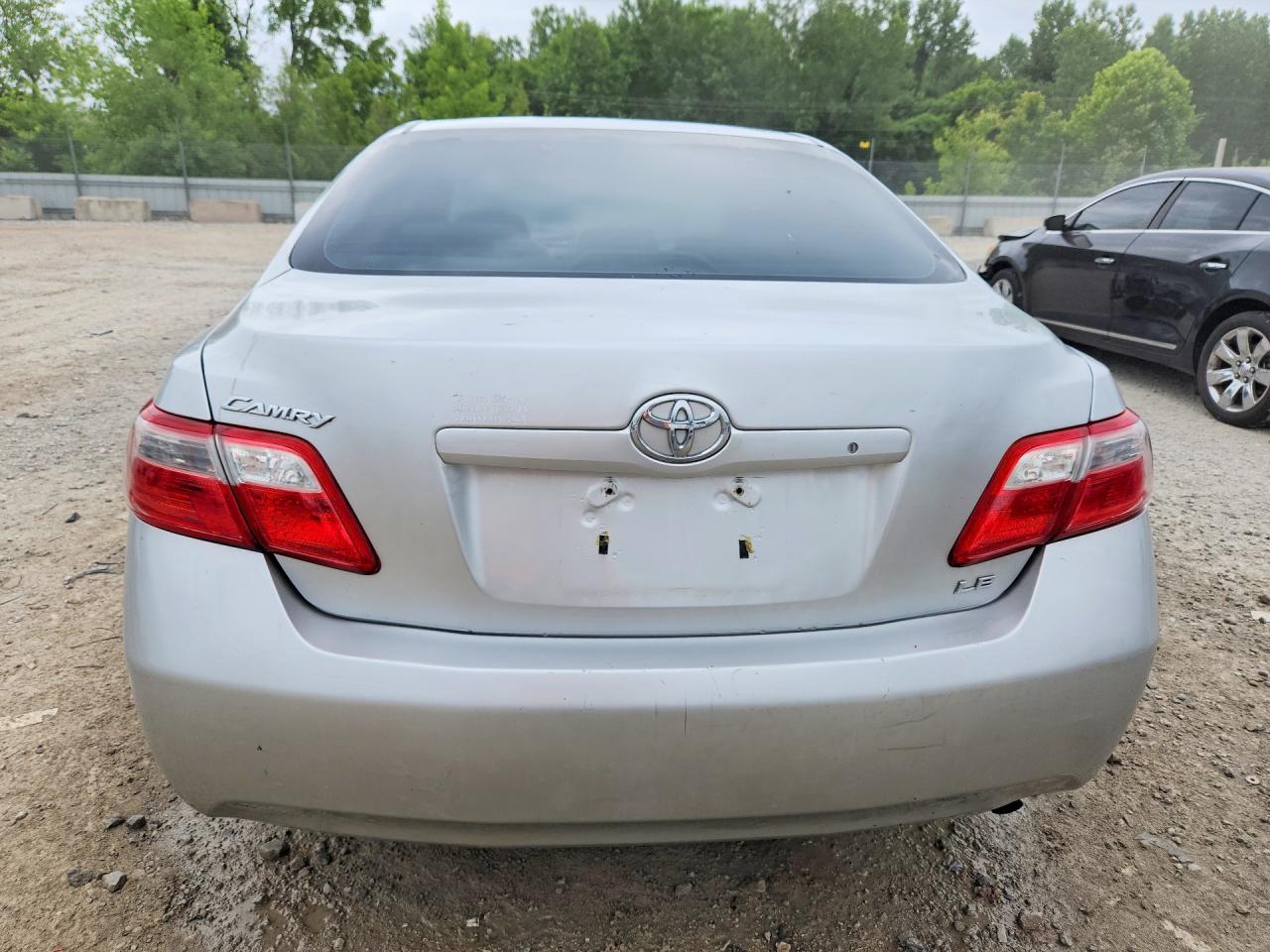 2009 Toyota Camry Le Silver vin: 4T1BE46K29U837215