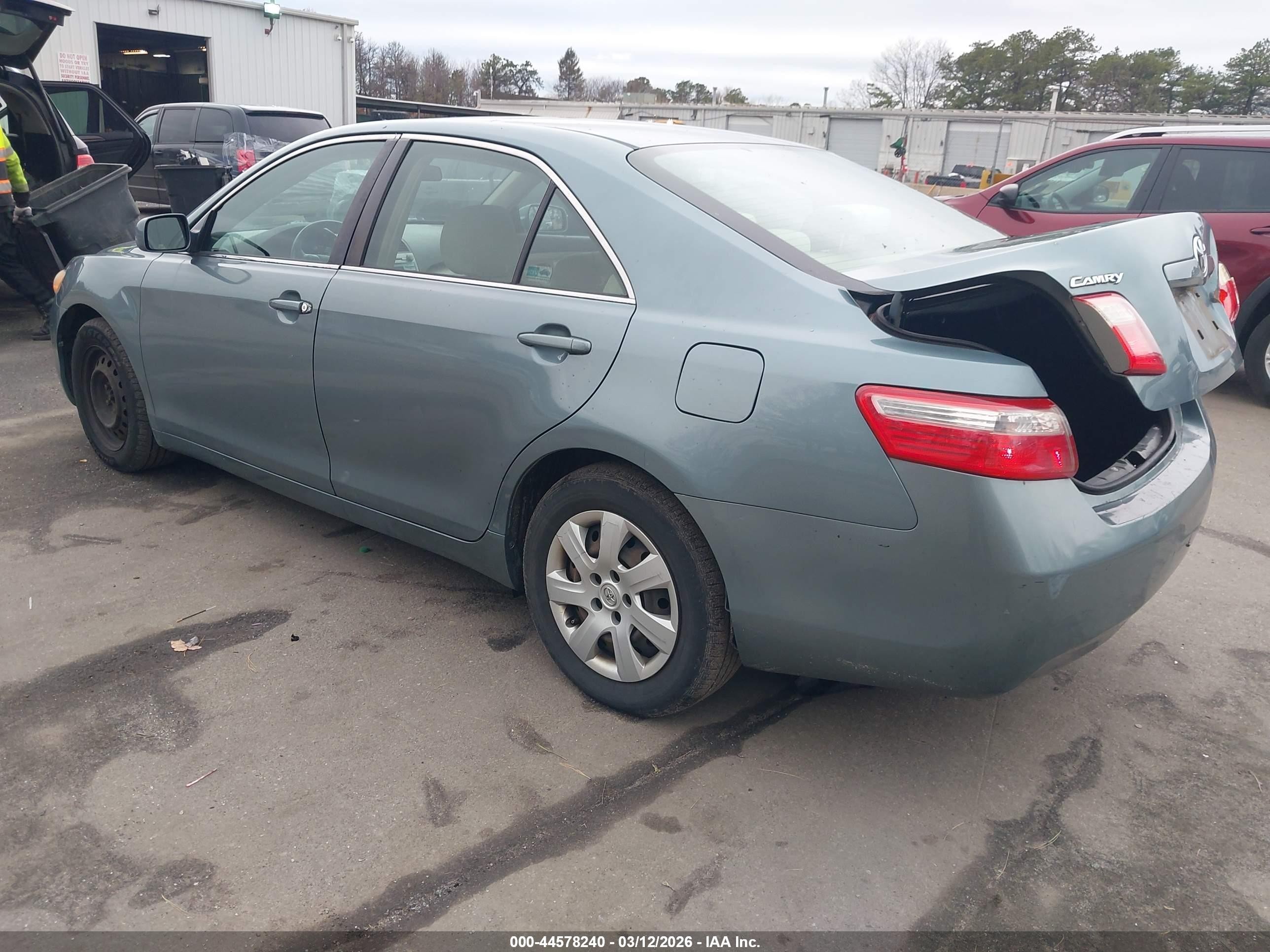 2009 Toyota Camry Le Light Blue vin: 4T1BE46K29U862700