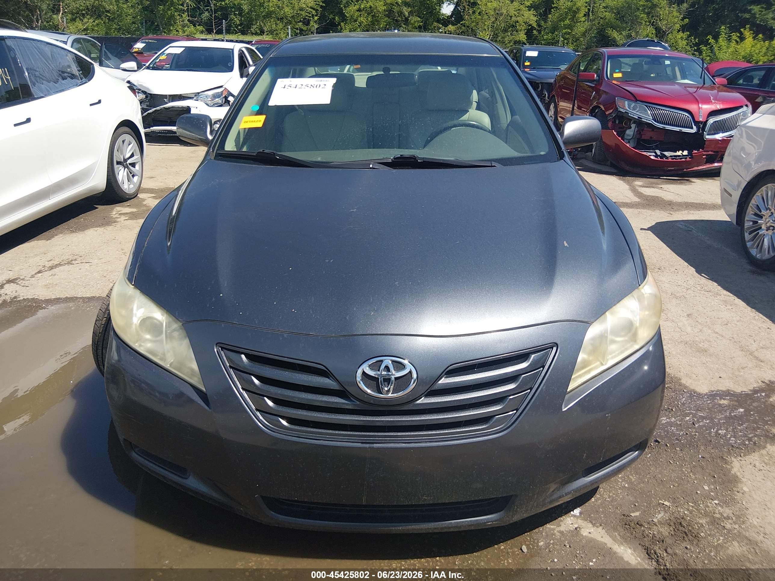2009 Toyota Camry Le Gray vin: 4T1BE46K29U867265