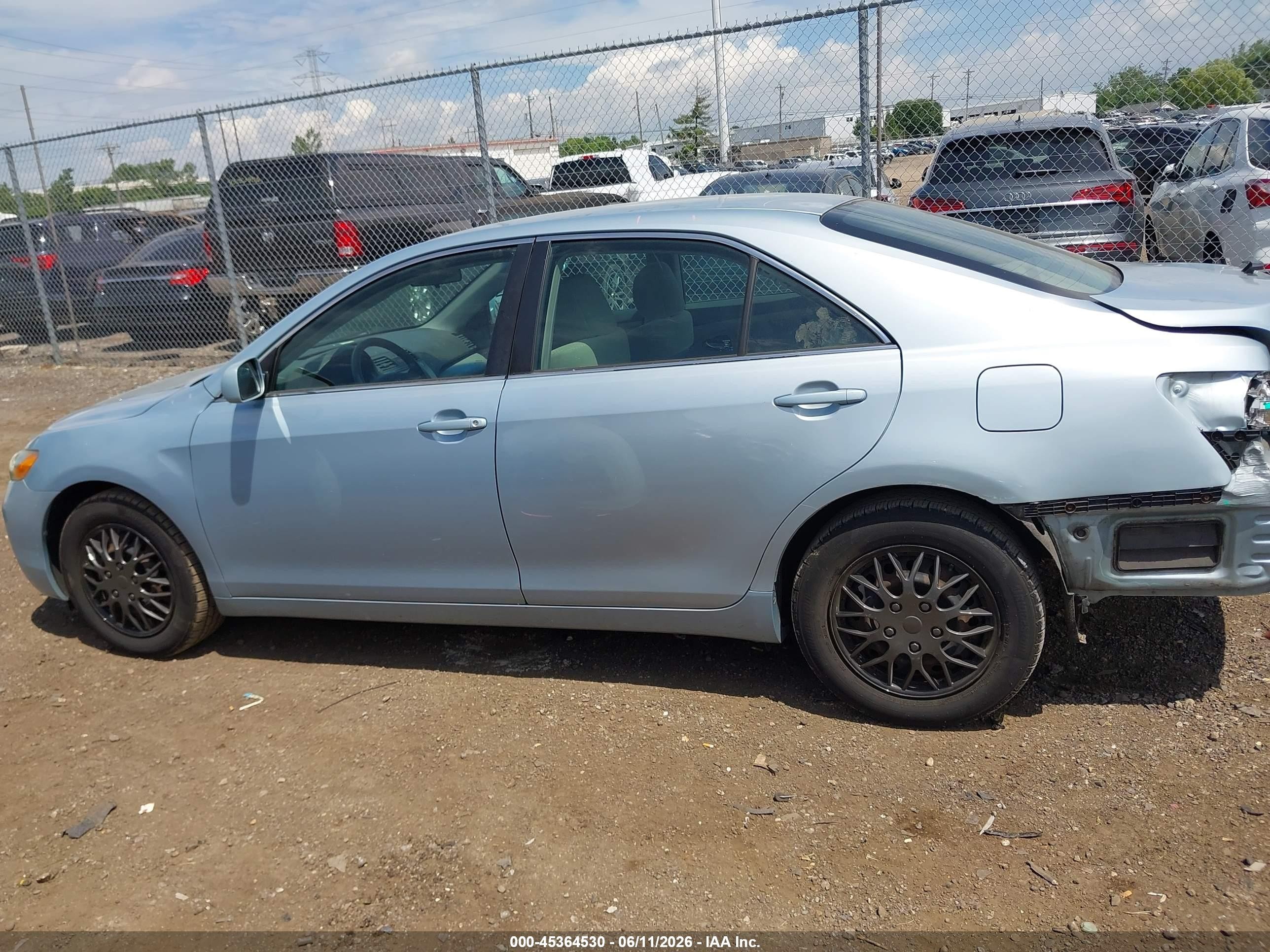 2009 Toyota Camry Le Light Blue vin: 4T1BE46K29U877343