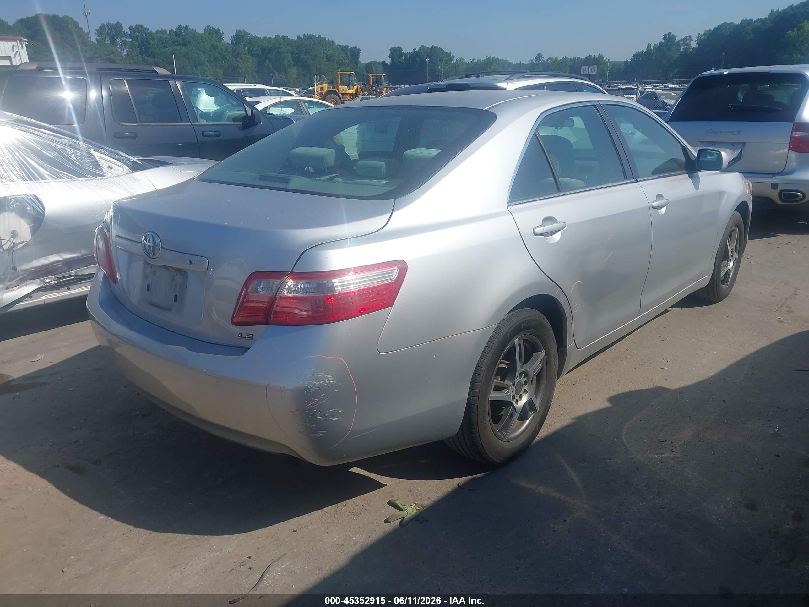 2009 Toyota Camry Le Silver vin: 4T1BE46K29U884261