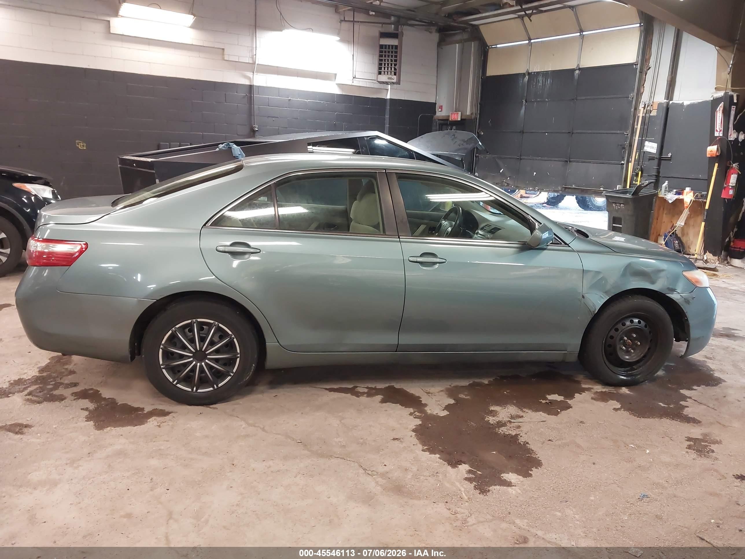 2009 Toyota Camry Le Light Blue vin: 4T1BE46K29U893221