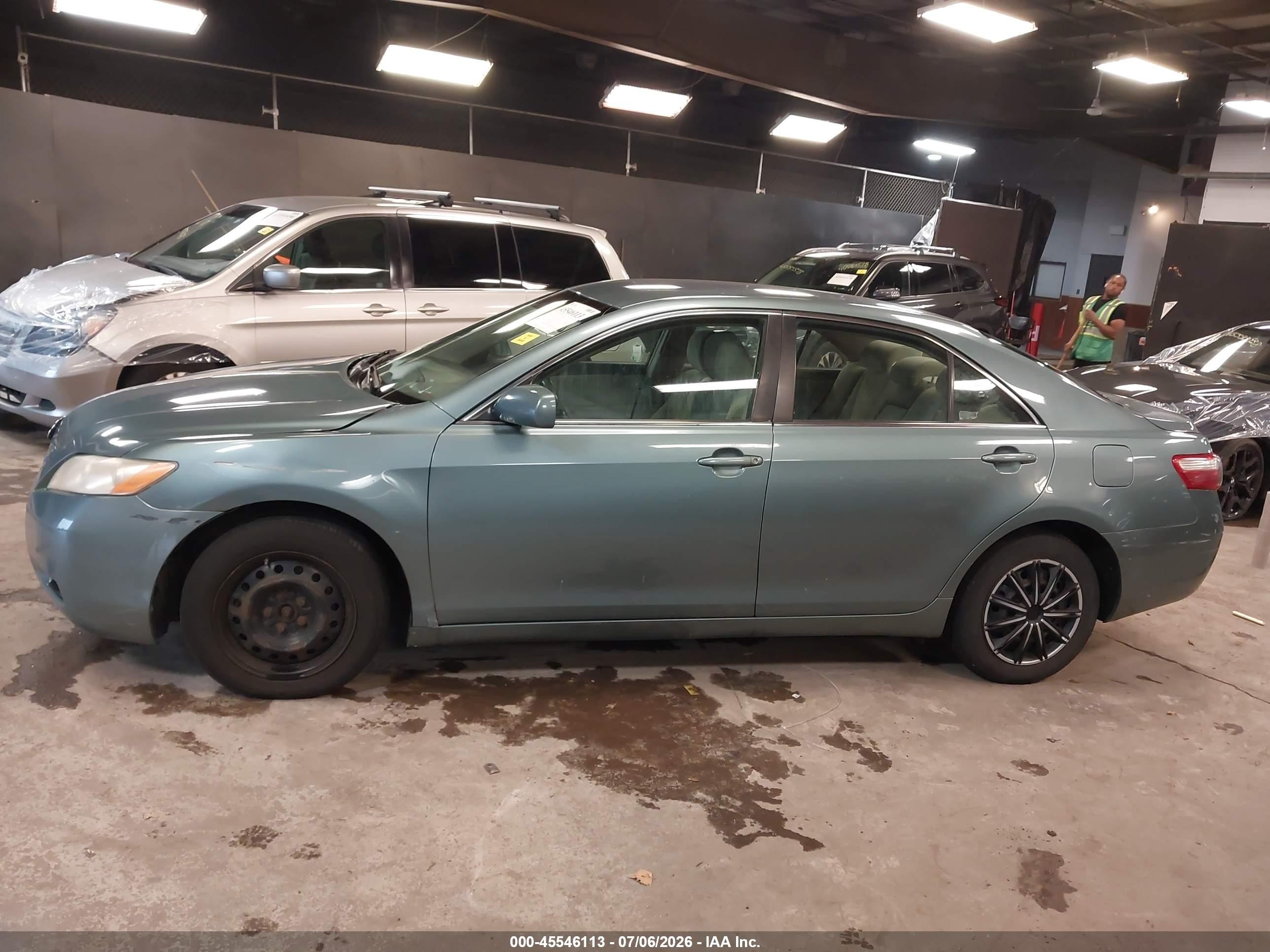 2009 Toyota Camry Le Light Blue vin: 4T1BE46K29U893221