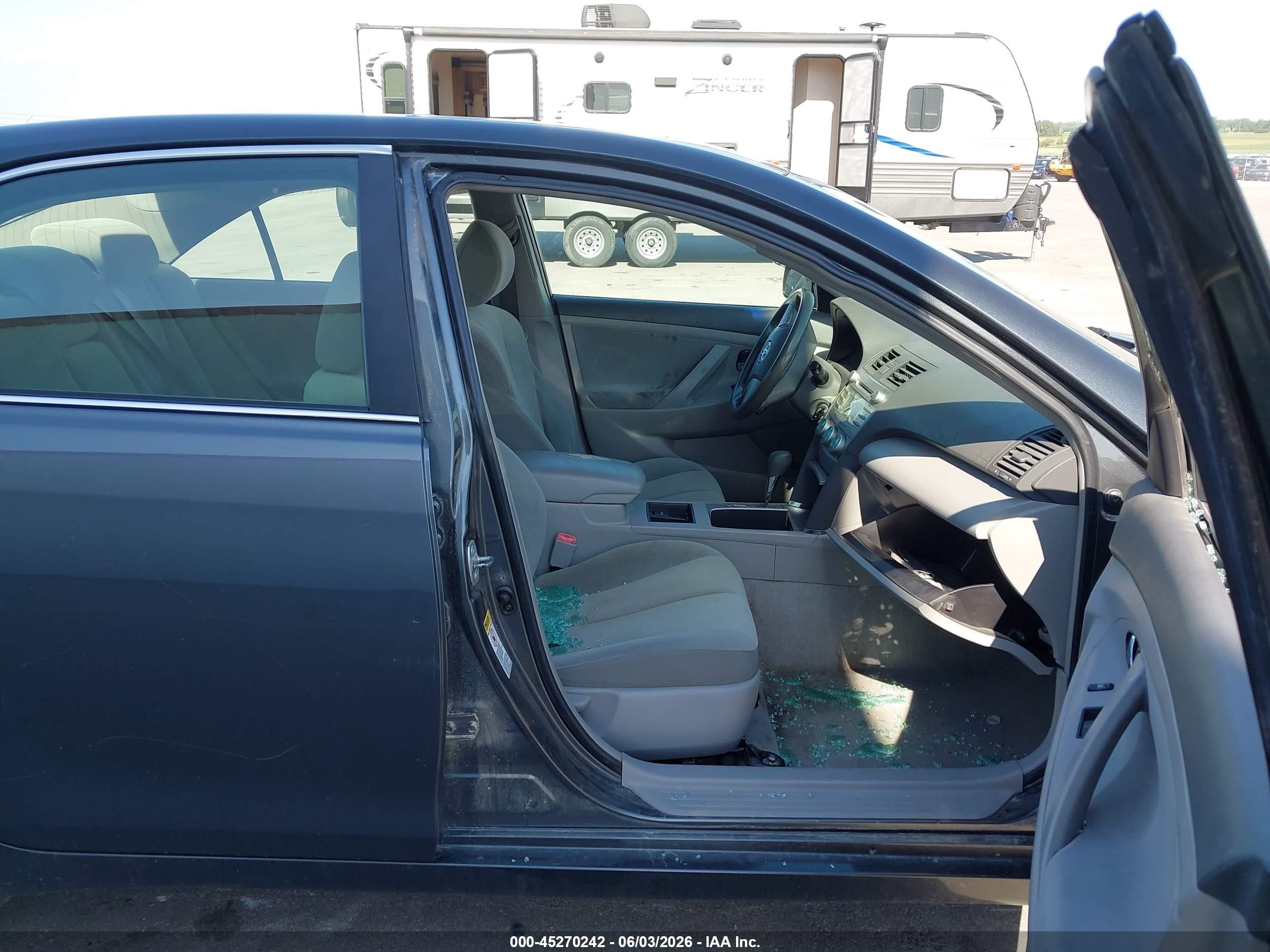 2007 Toyota Camry Le Gray vin: 4T1BE46K37U054045
