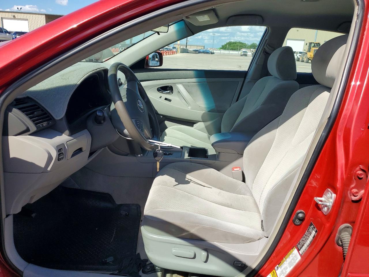 2007 Toyota Camry Le Red vin: 4T1BE46K37U067622