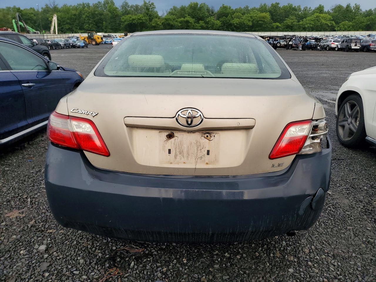 2007 Toyota Camry Le Желто-коричневый vin: 4T1BE46K37U103177