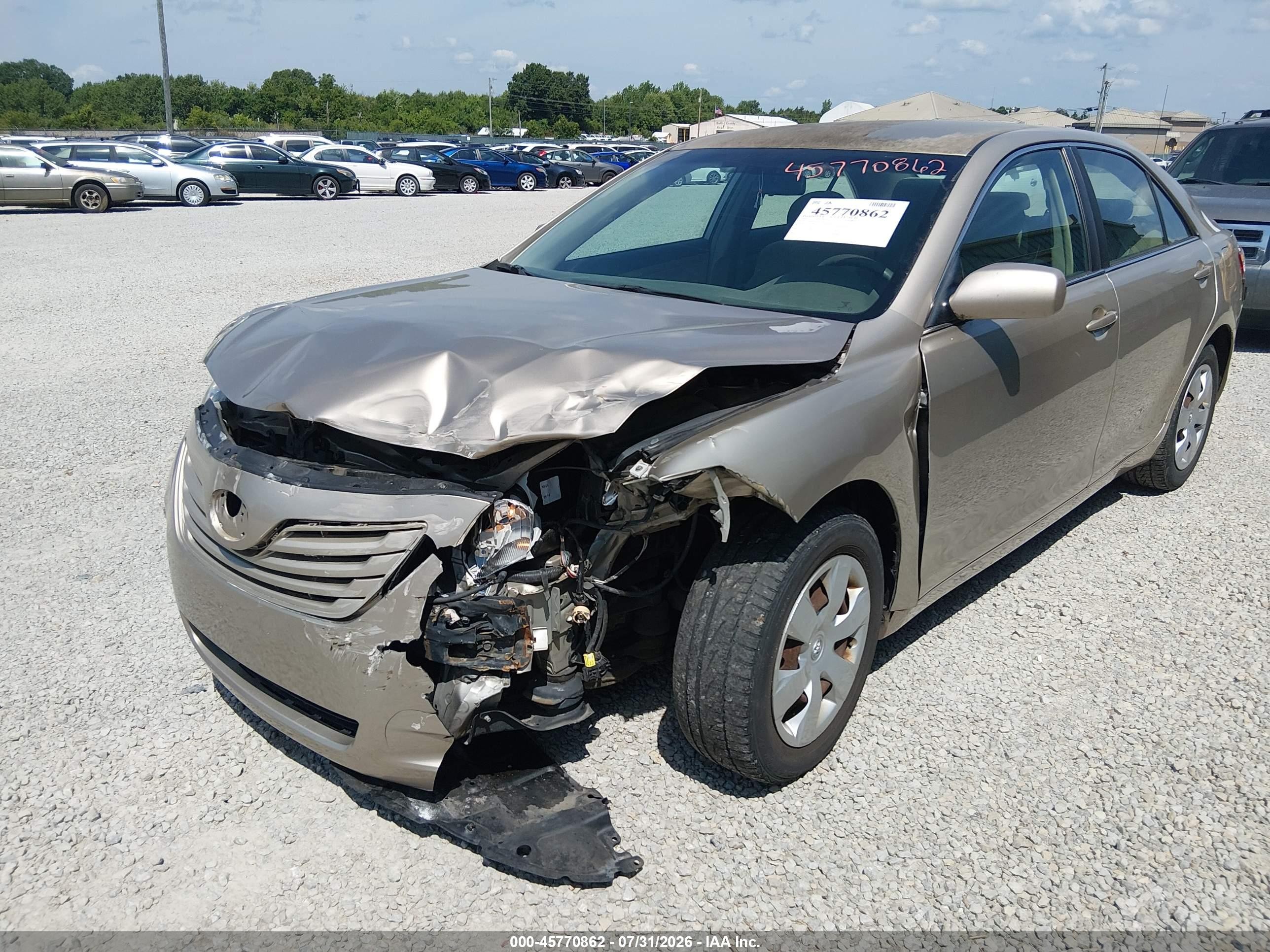 2007 Toyota Camry Le Gold vin: 4T1BE46K37U112283