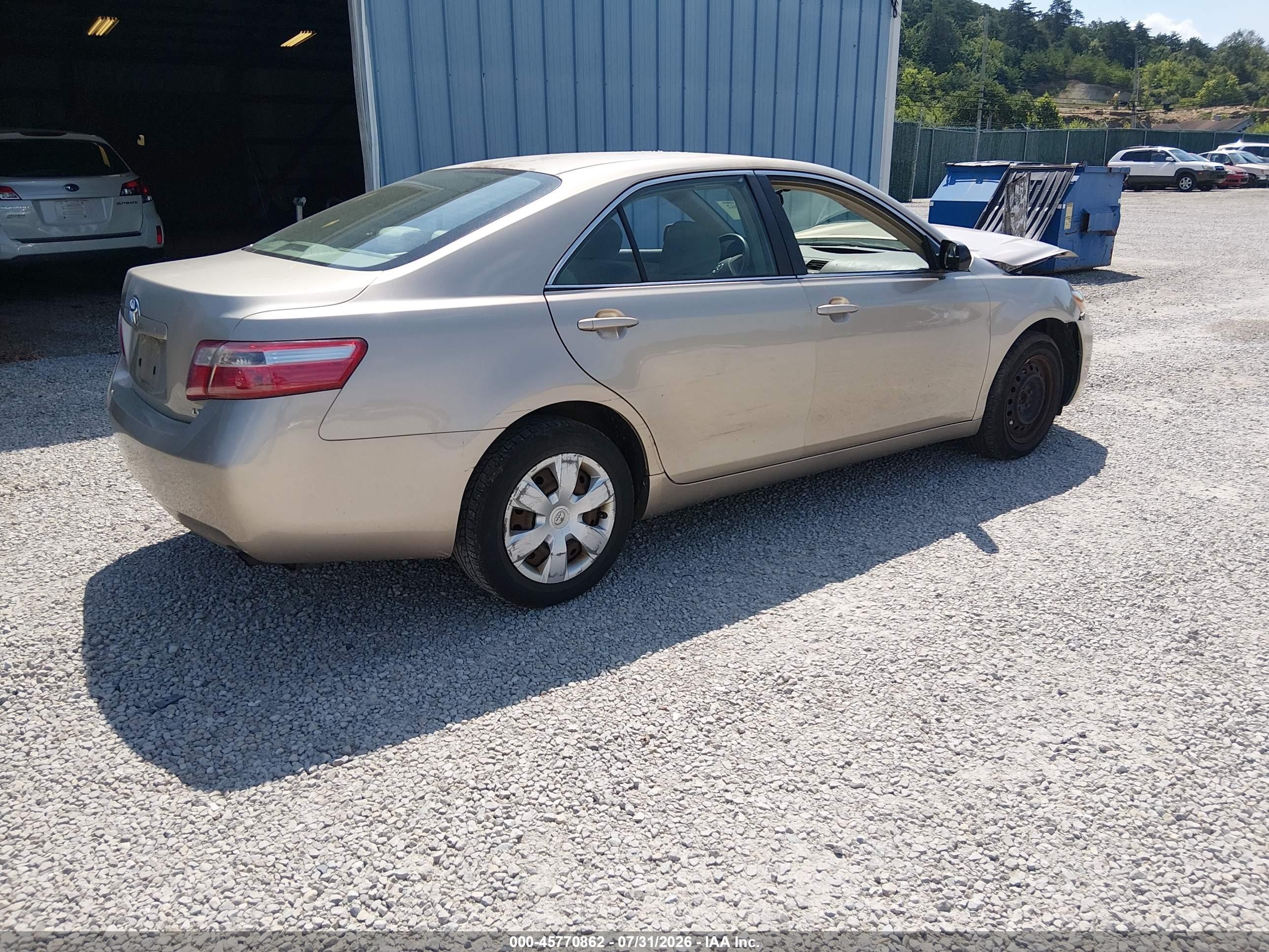 2007 Toyota Camry Le Gold vin: 4T1BE46K37U112283