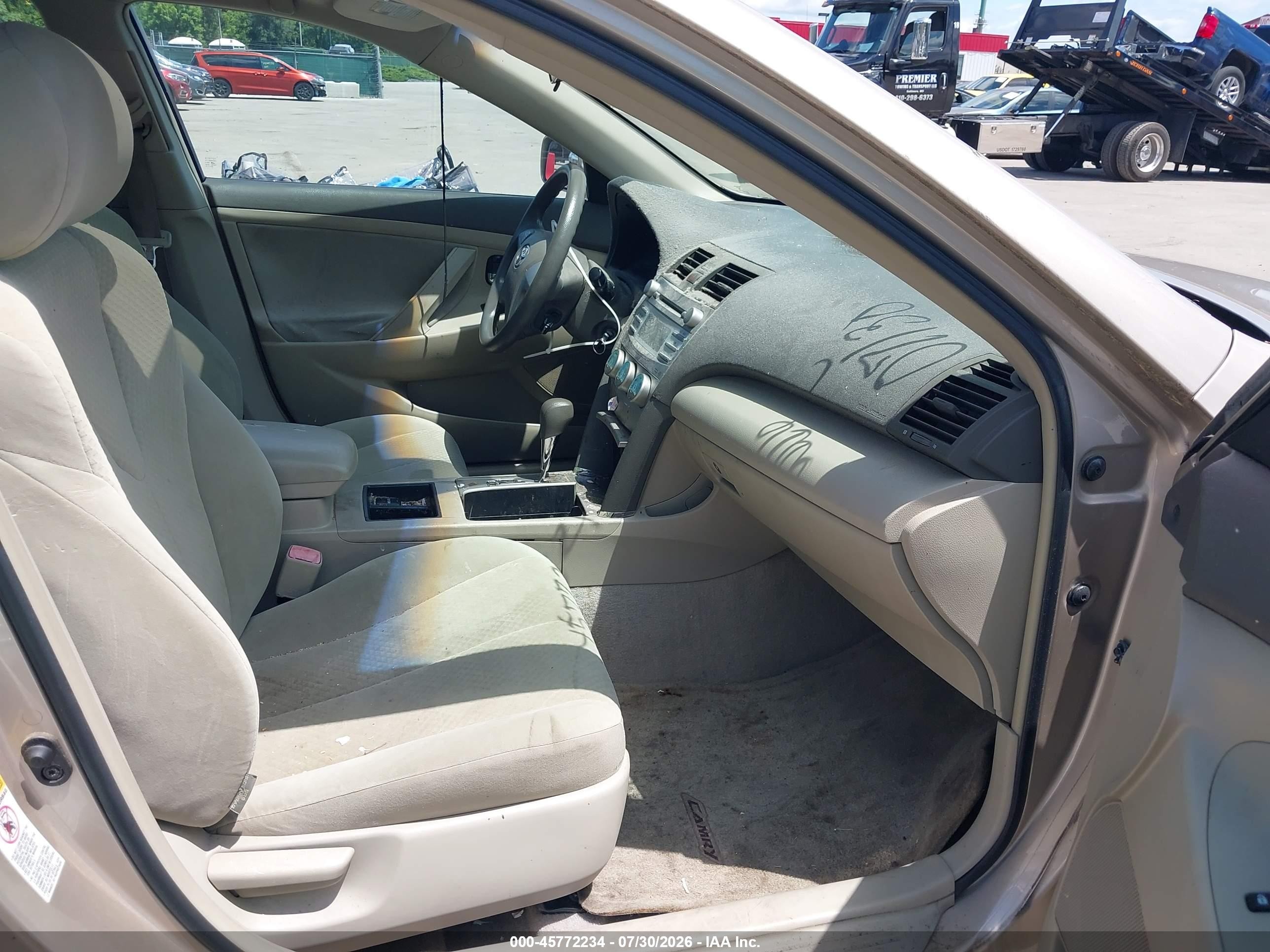 2007 Toyota Camry Le Gold vin: 4T1BE46K37U122294