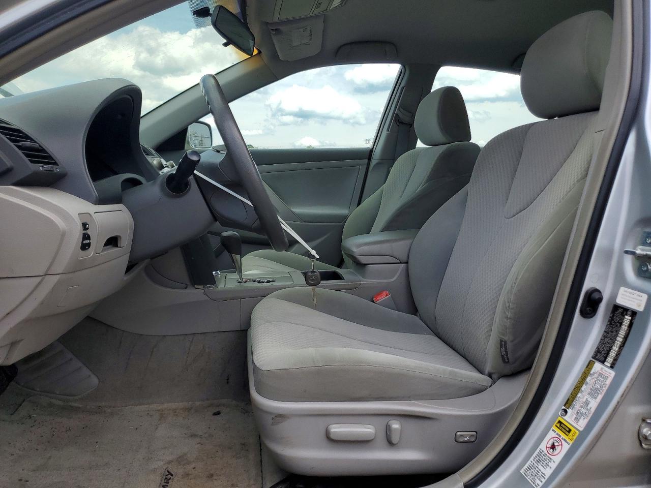 2007 Toyota Camry Le Silver vin: 4T1BE46K37U146482