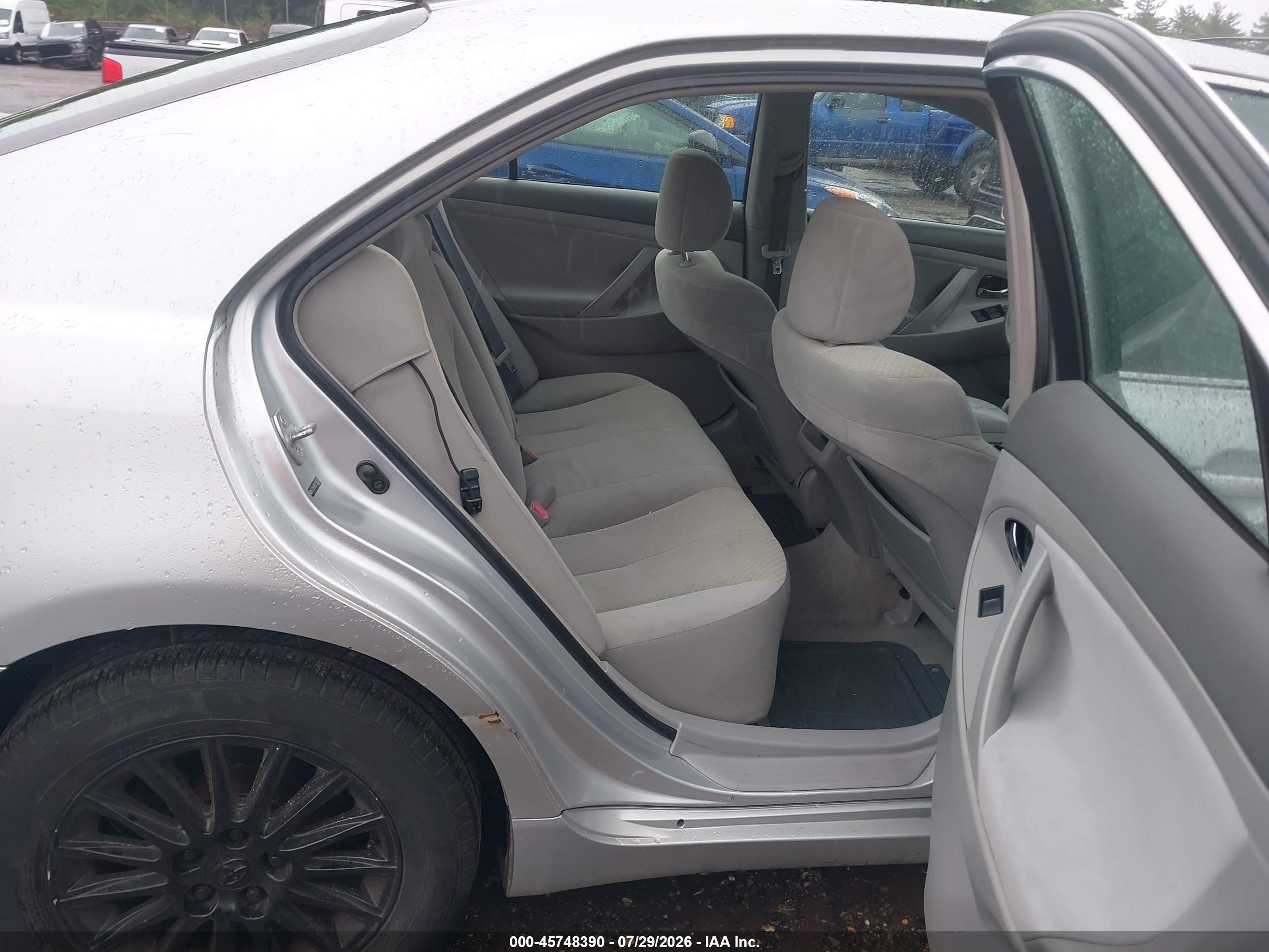 2007 Toyota Camry Le Silver vin: 4T1BE46K37U150628